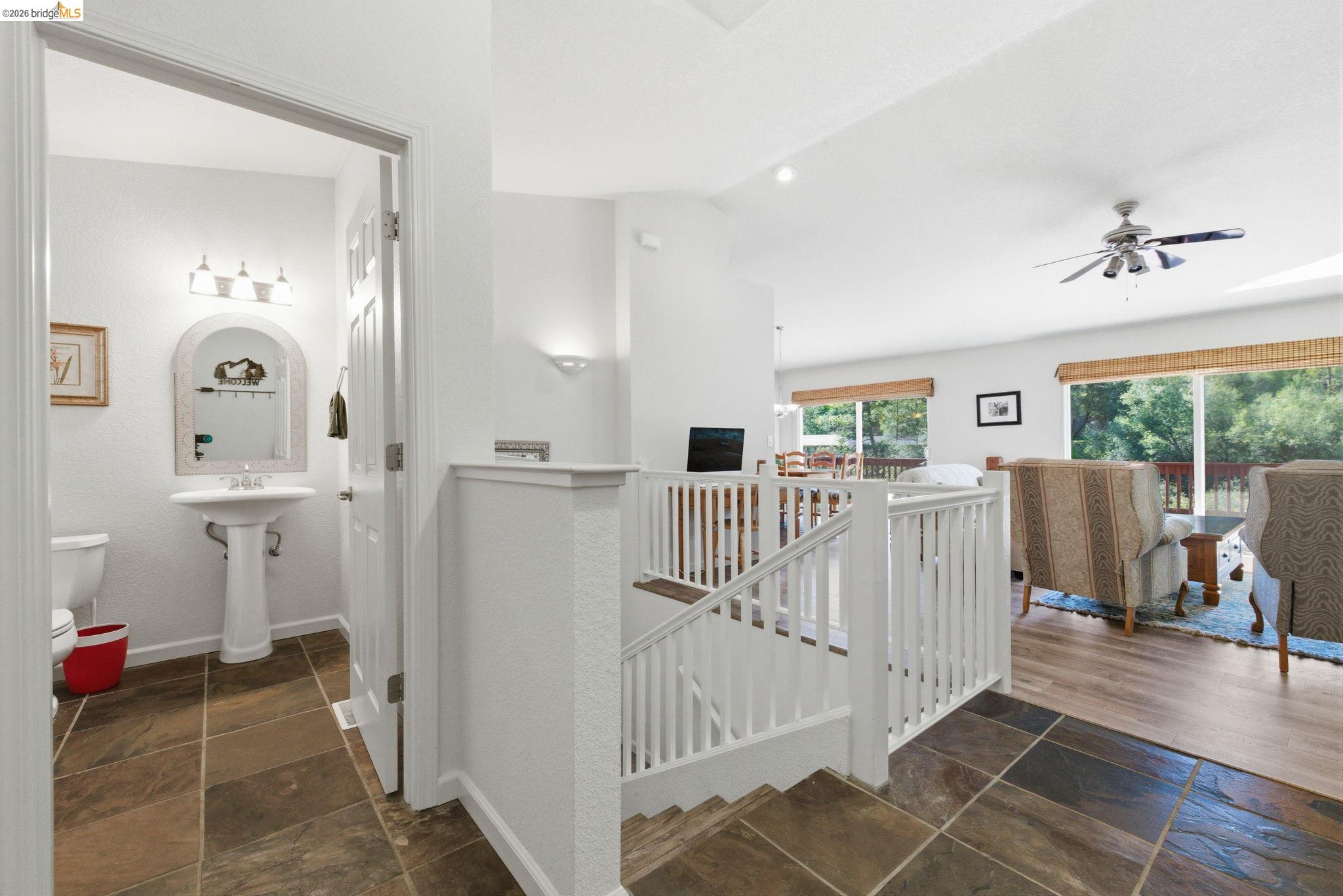 Detail Gallery Image 6 of 57 For 20024 Lower Skyridge Dr, Groveland,  CA 95321 - 3 Beds | 2/1 Baths