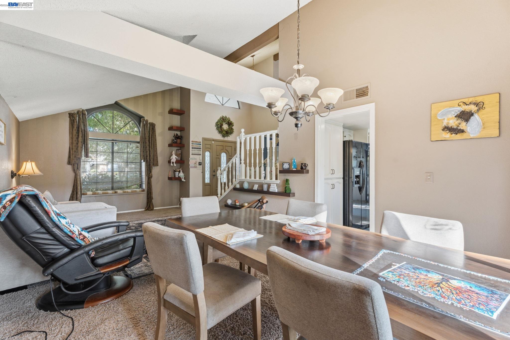 Detail Gallery Image 14 of 48 For 6424 N Vagedes, Fresno,  CA 93711 - 3 Beds | 3/1 Baths