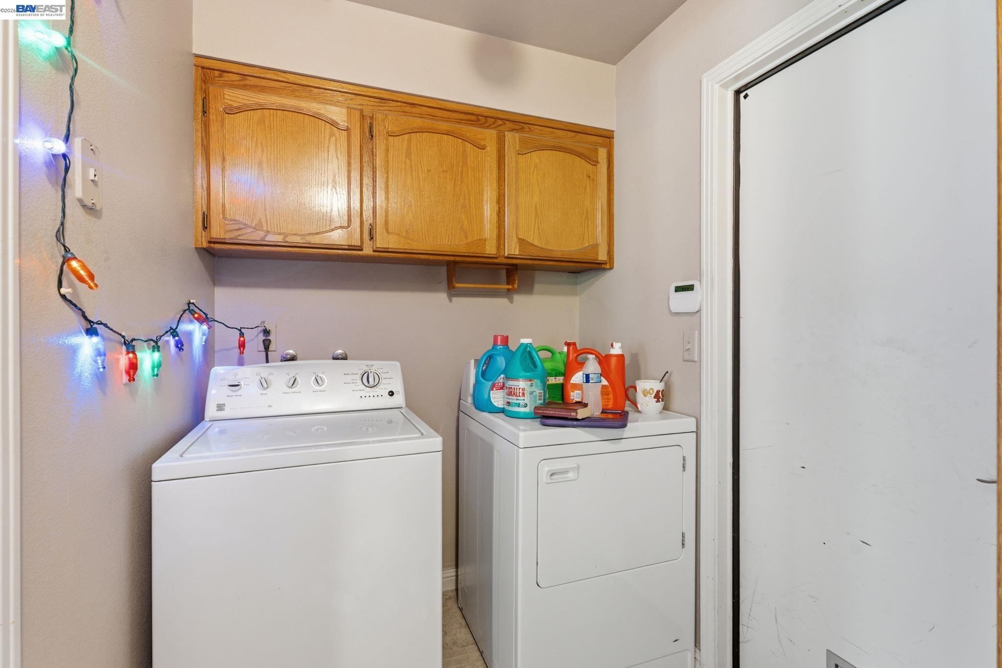 Detail Gallery Image 24 of 48 For 6424 N Vagedes, Fresno,  CA 93711 - 3 Beds | 3/1 Baths