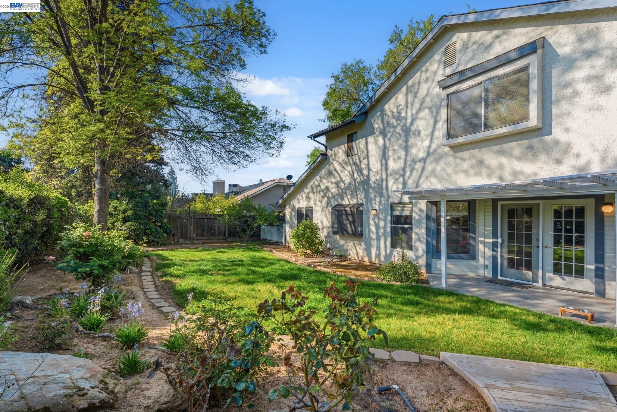 Detail Gallery Image 39 of 48 For 6424 N Vagedes, Fresno,  CA 93711 - 3 Beds | 3/1 Baths