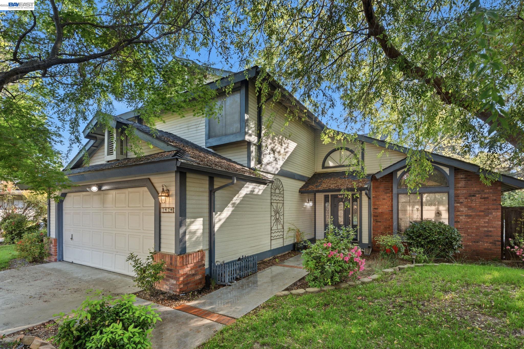 Detail Gallery Image 9 of 48 For 6424 N Vagedes, Fresno,  CA 93711 - 3 Beds | 3/1 Baths