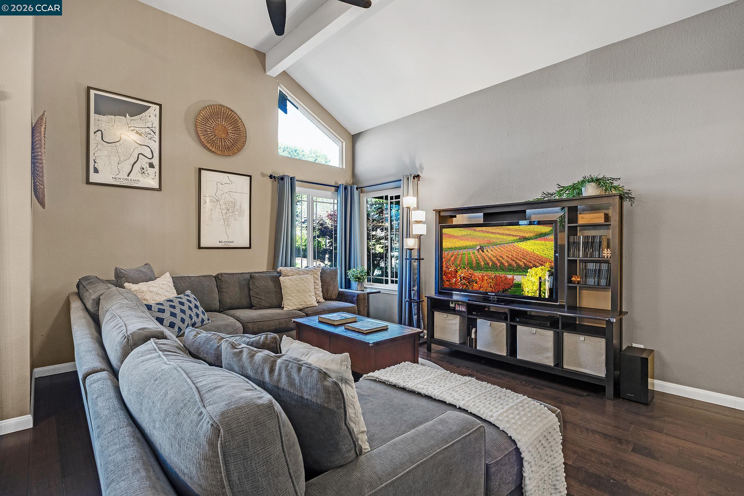 Detail Gallery Image 6 of 50 For 5011 Erica Way, Livermore,  CA 94550 - 3 Beds | 3 Baths