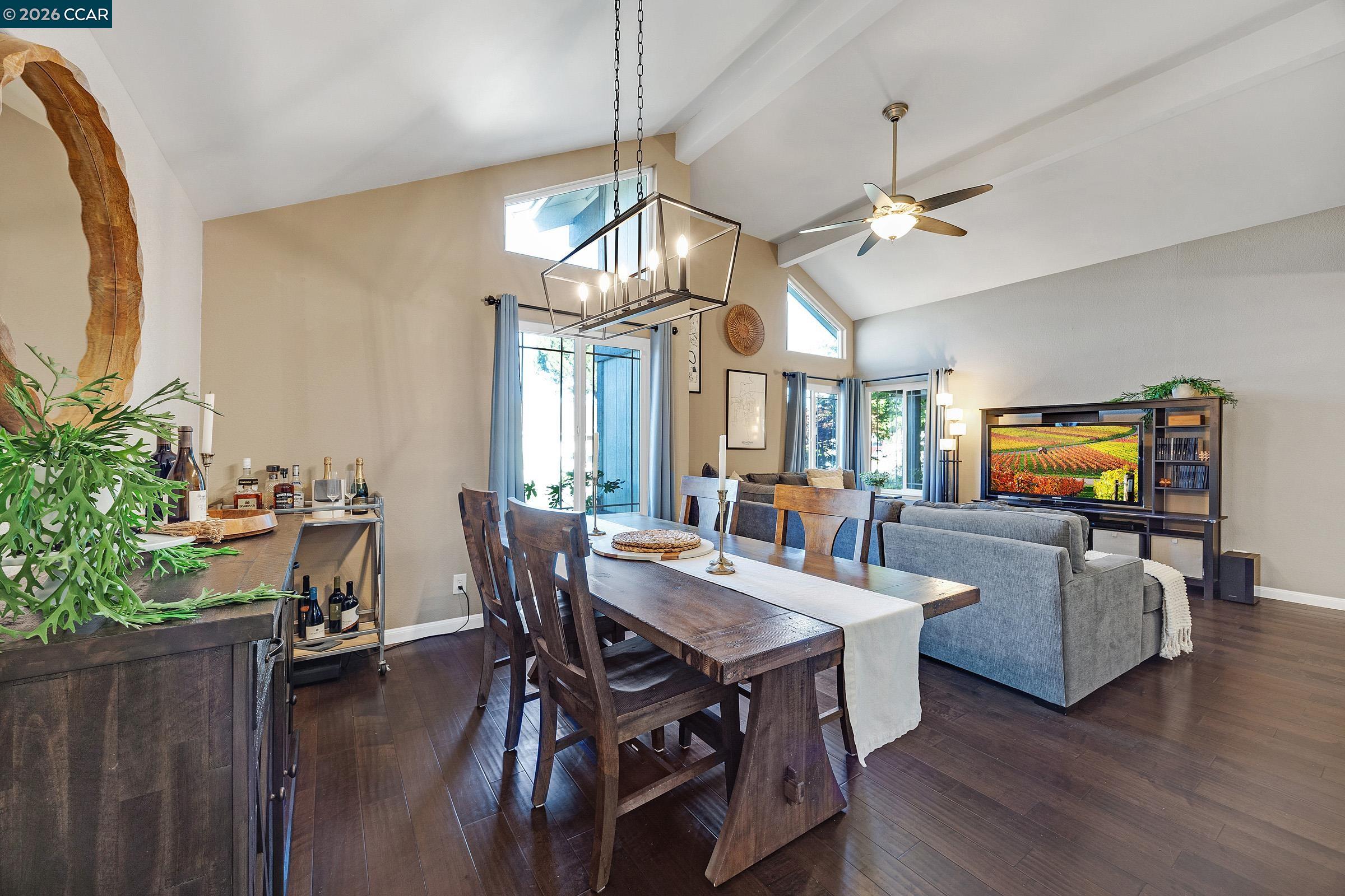 Detail Gallery Image 7 of 50 For 5011 Erica Way, Livermore,  CA 94550 - 3 Beds | 3 Baths