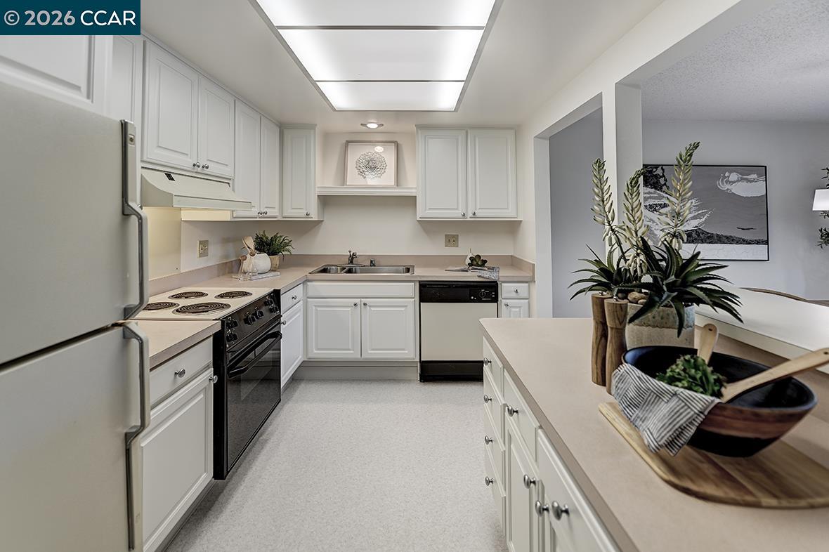 Photo #6: 41128018 Listing: Photo #6