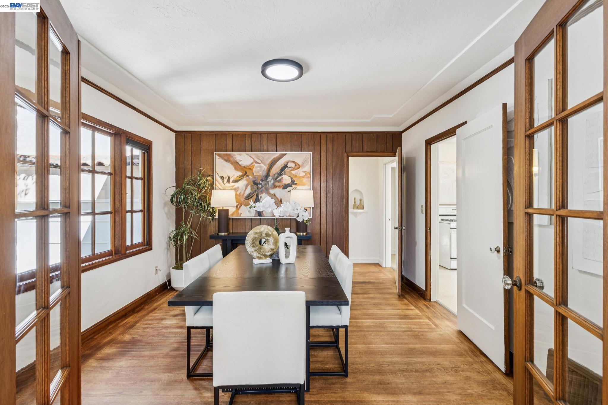 Detail Gallery Image 12 of 40 For 2811 Yosemite Ave, Alameda,  CA 94501 - 3 Beds | 1/1 Baths