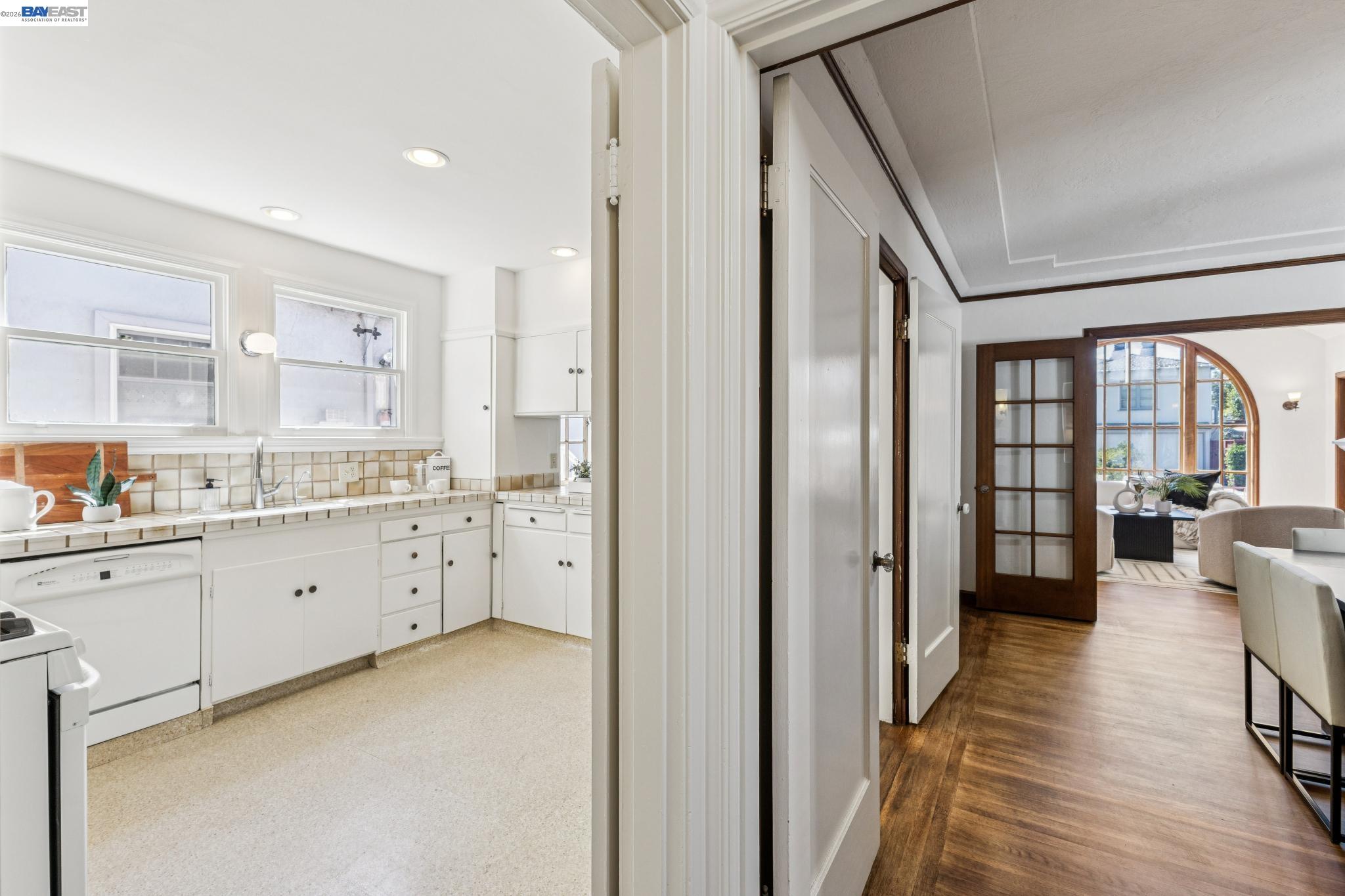 Detail Gallery Image 15 of 40 For 2811 Yosemite Ave, Alameda,  CA 94501 - 3 Beds | 1/1 Baths