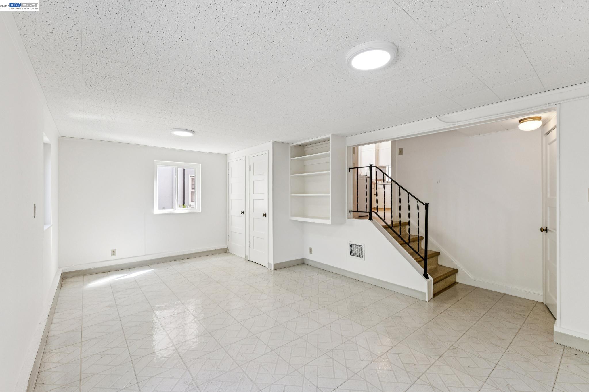 Detail Gallery Image 21 of 40 For 2811 Yosemite Ave, Alameda,  CA 94501 - 3 Beds | 1/1 Baths