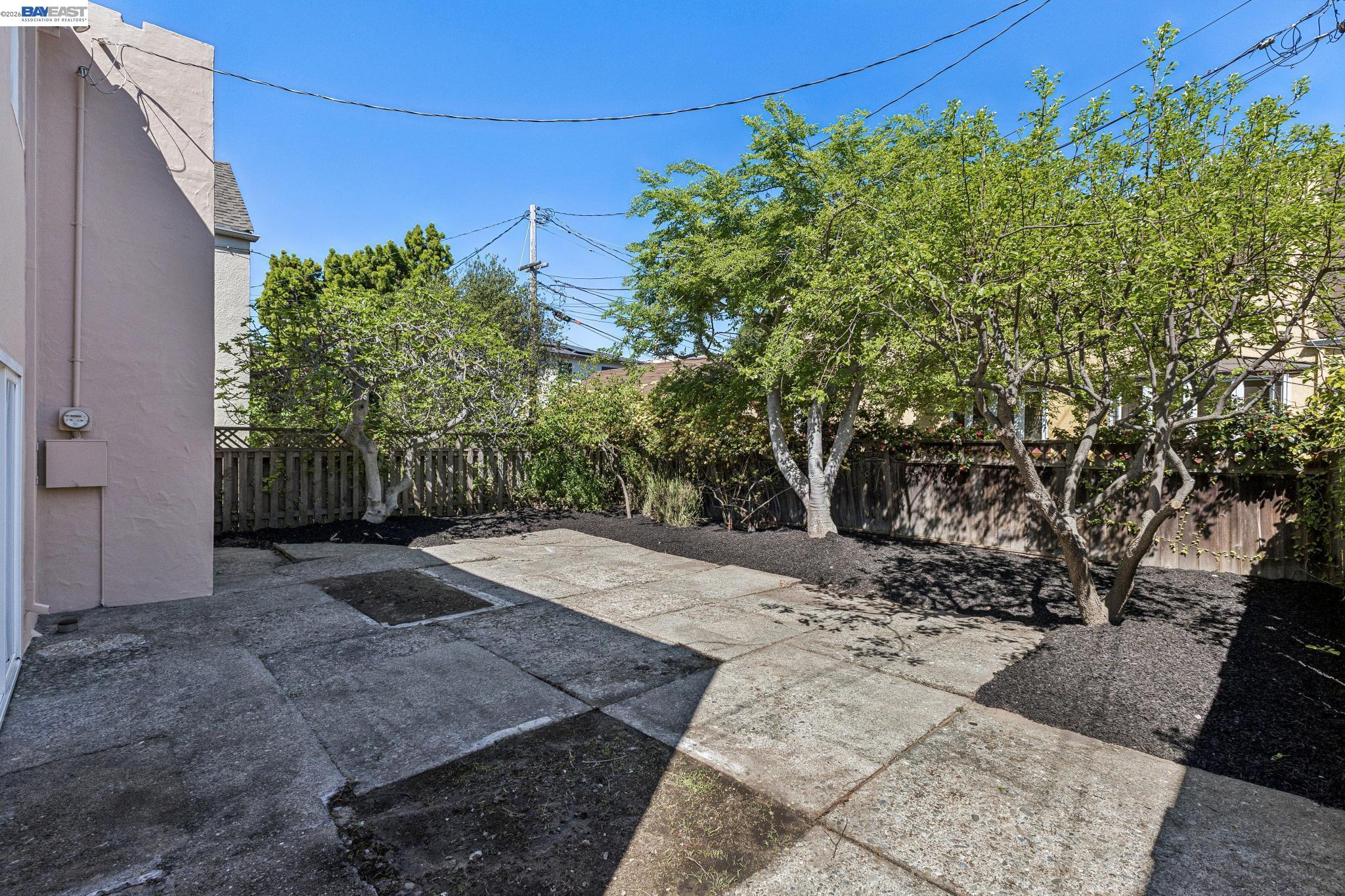 Detail Gallery Image 34 of 40 For 2811 Yosemite Ave, Alameda,  CA 94501 - 3 Beds | 1/1 Baths