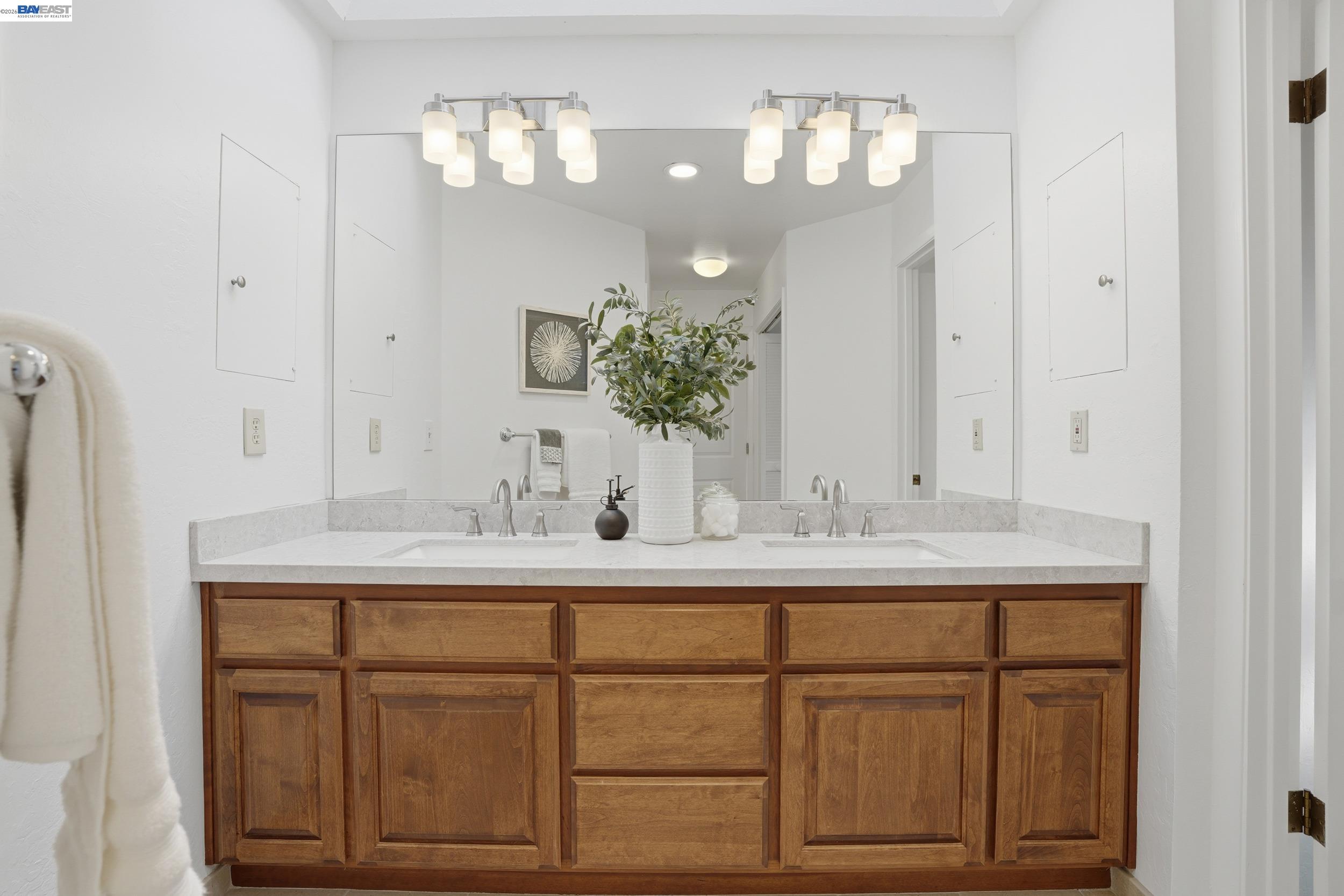 Detail Gallery Image 23 of 51 For 2402 Royal Oaks Drive, Alamo,  CA 94507 - 4 Beds | 2 Baths