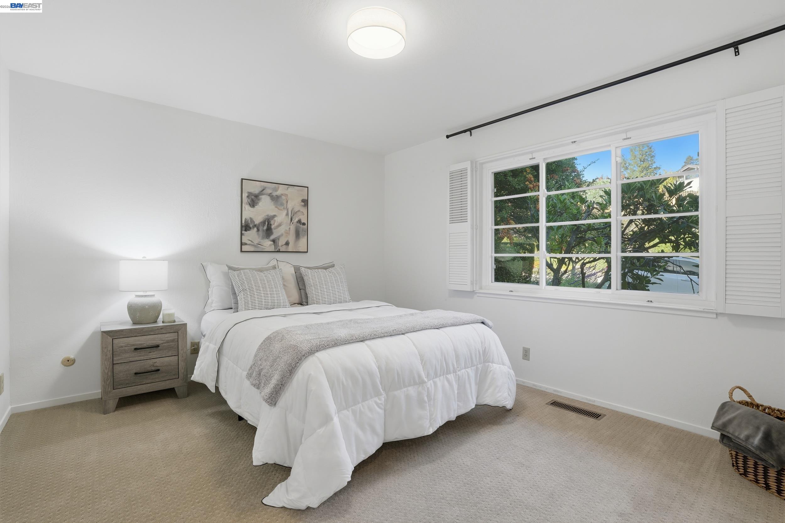 Detail Gallery Image 27 of 51 For 2402 Royal Oaks Drive, Alamo,  CA 94507 - 4 Beds | 2 Baths