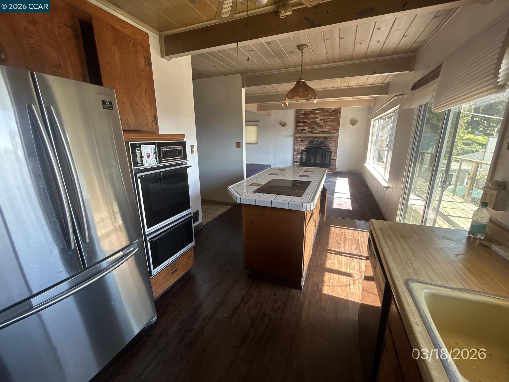 Detail Gallery Image 16 of 42 For 6233 Leona St, Oakland,  CA 94605 - 4 Beds | 2 Baths