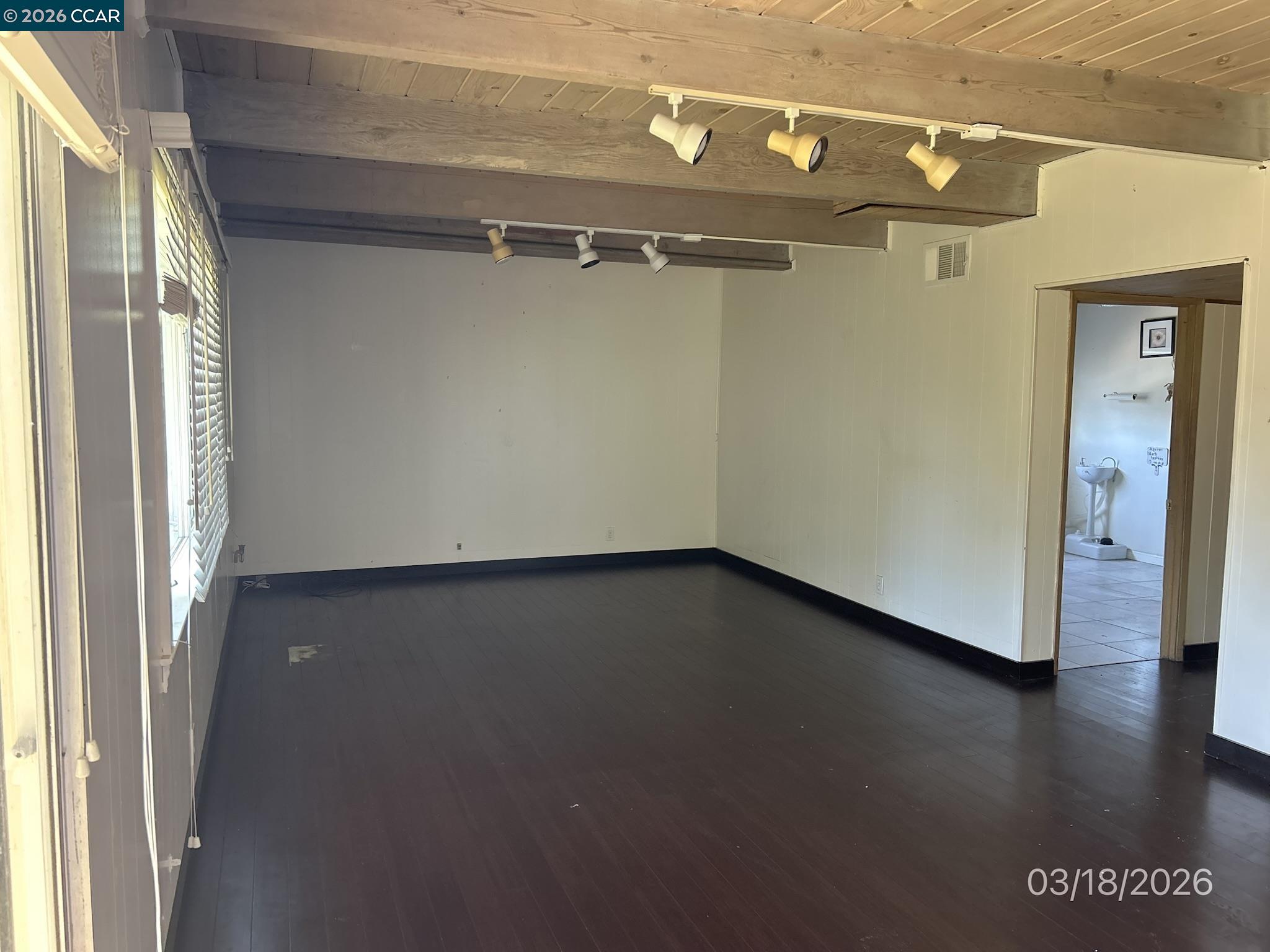 Detail Gallery Image 23 of 42 For 6233 Leona St, Oakland,  CA 94605 - 4 Beds | 2 Baths