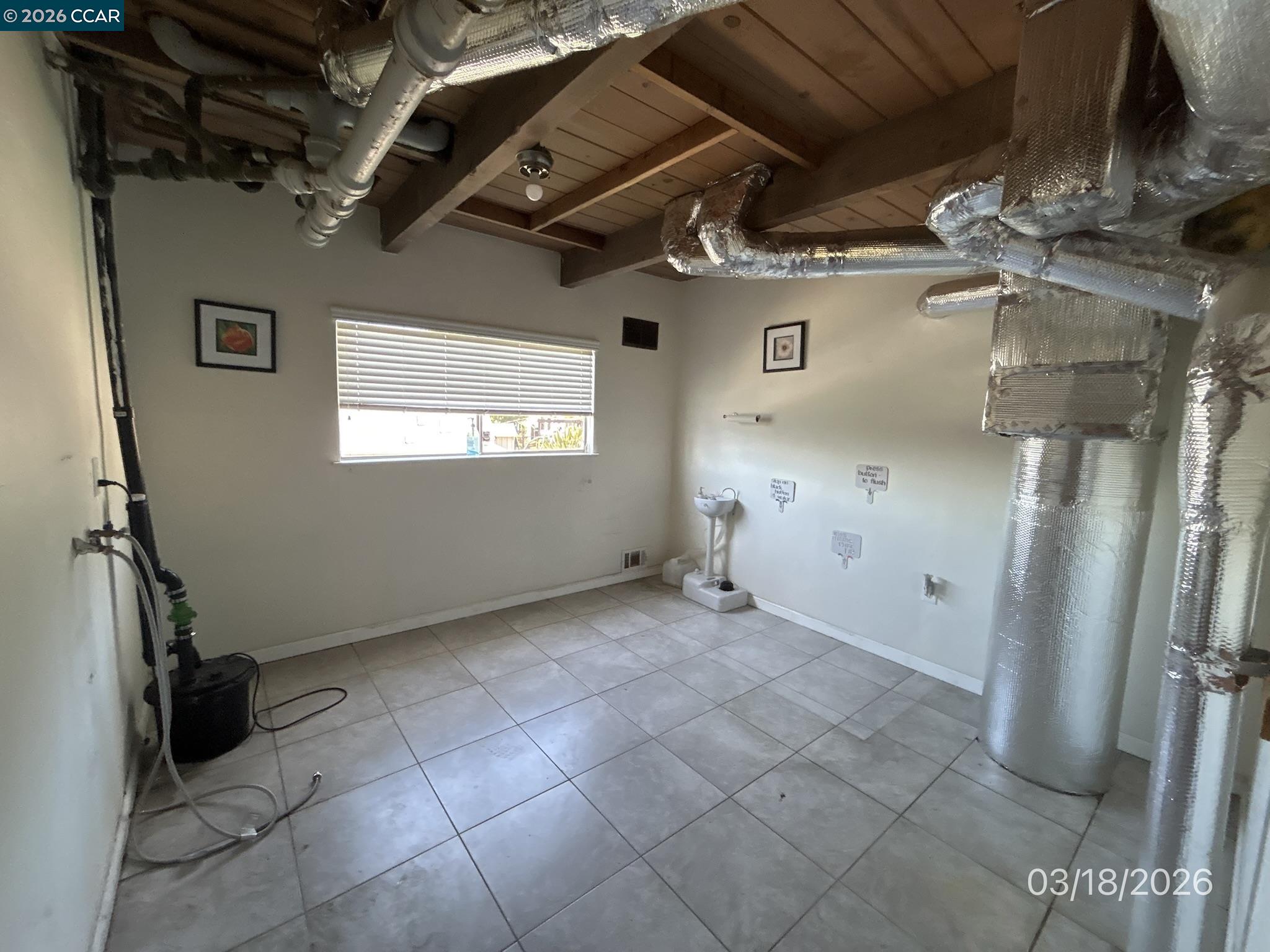 Detail Gallery Image 25 of 42 For 6233 Leona St, Oakland,  CA 94605 - 4 Beds | 2 Baths