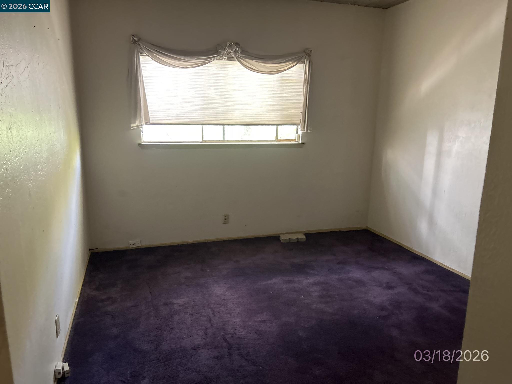 Detail Gallery Image 4 of 42 For 6233 Leona St, Oakland,  CA 94605 - 4 Beds | 2 Baths