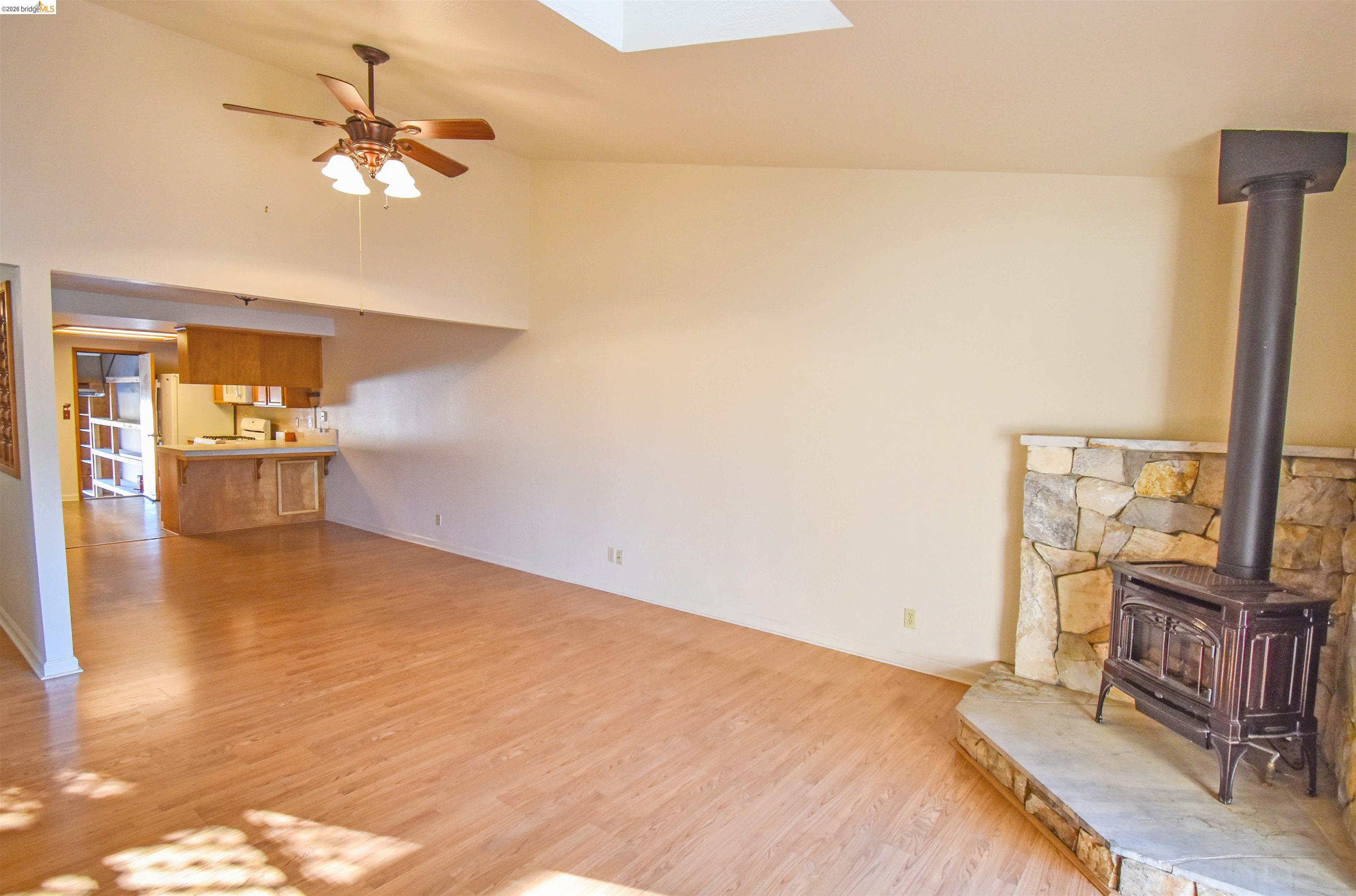 Detail Gallery Image 5 of 33 For 23685 Marble Quarry Road #22,  Columbia,  CA 95310 - 3 Beds | 2 Baths