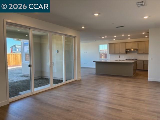 Detail Gallery Image 6 of 10 For 3535 Bullard Lane, Lathrop,  CA 95330-0000 - 5 Beds | 4/1 Baths