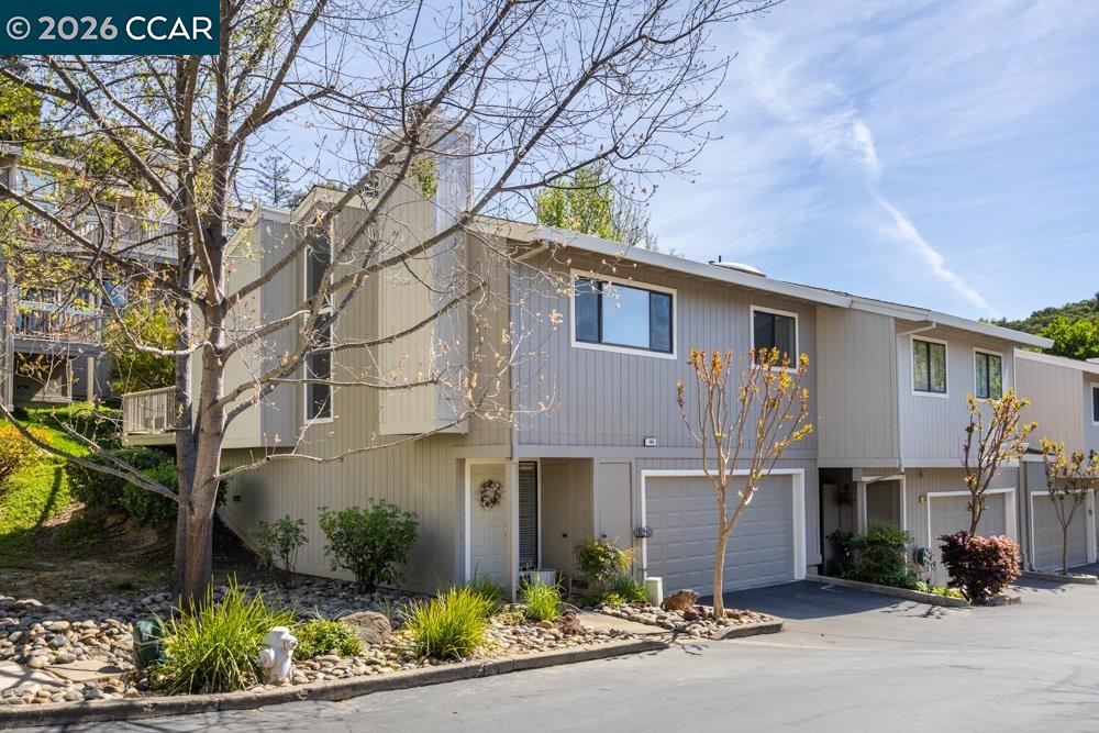 Photo #1: 41128026 Listing: Photo #1