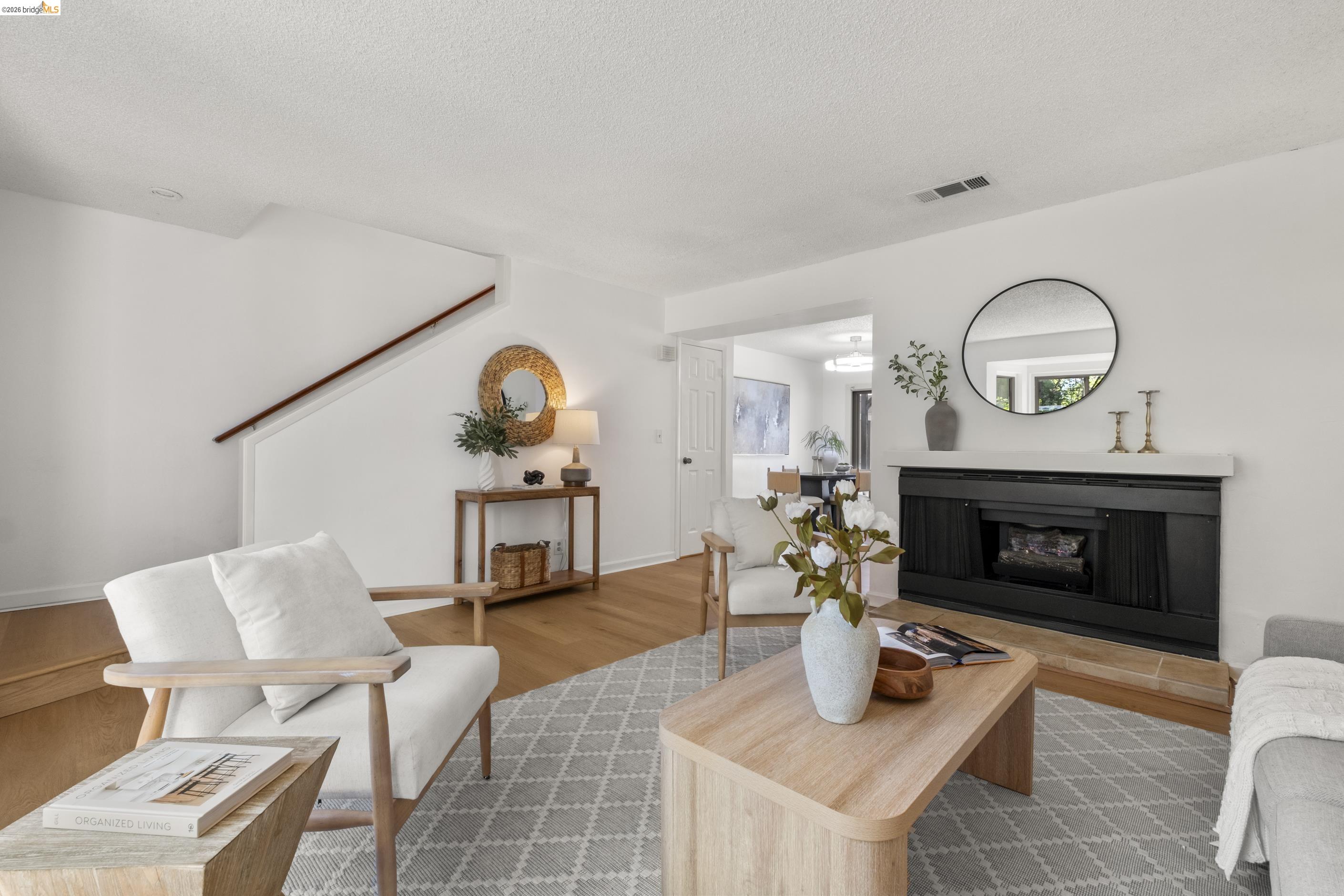 Photo #4: 41128027 Listing: Photo #4