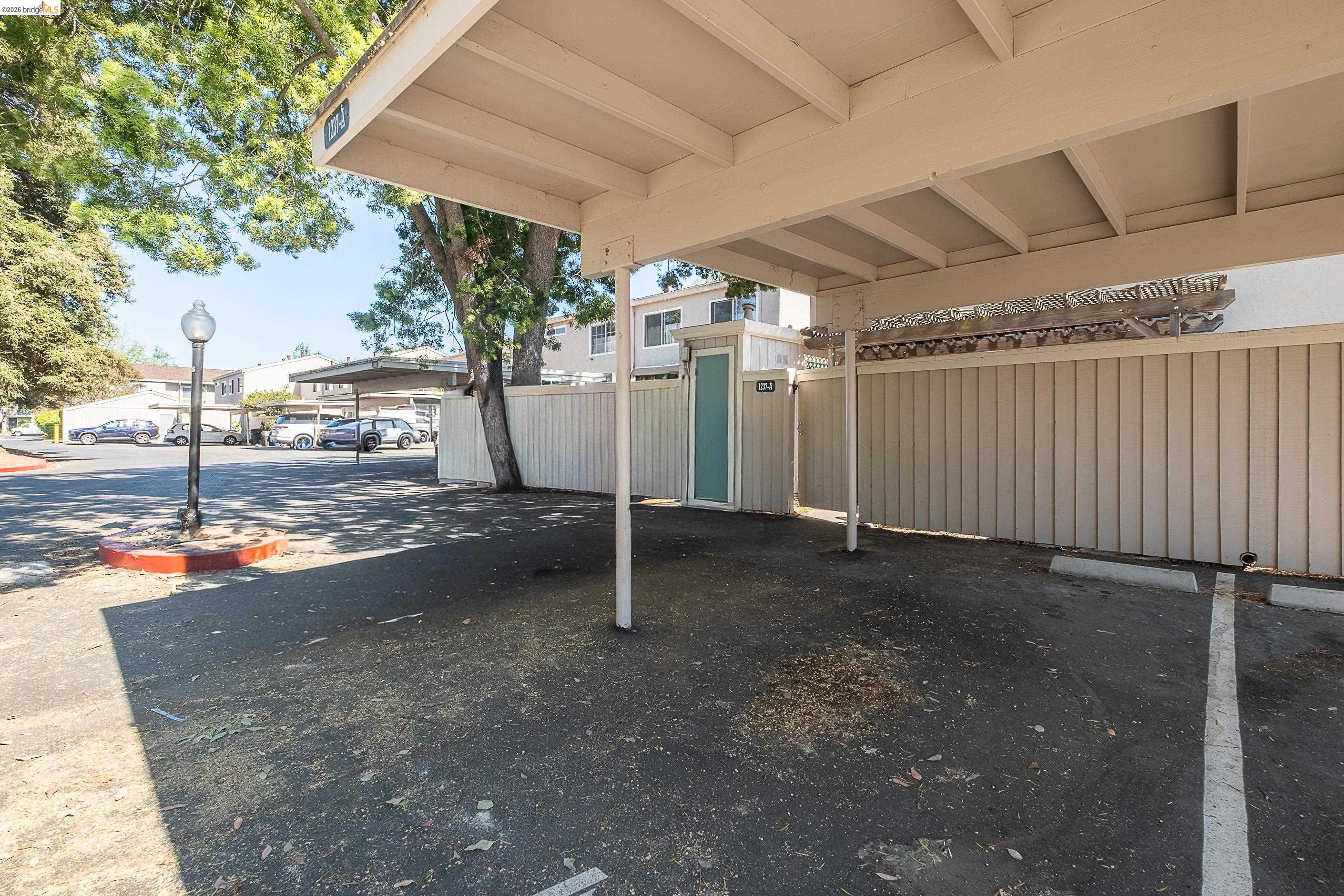 Photo #33: 41128027 Listing: Photo #33