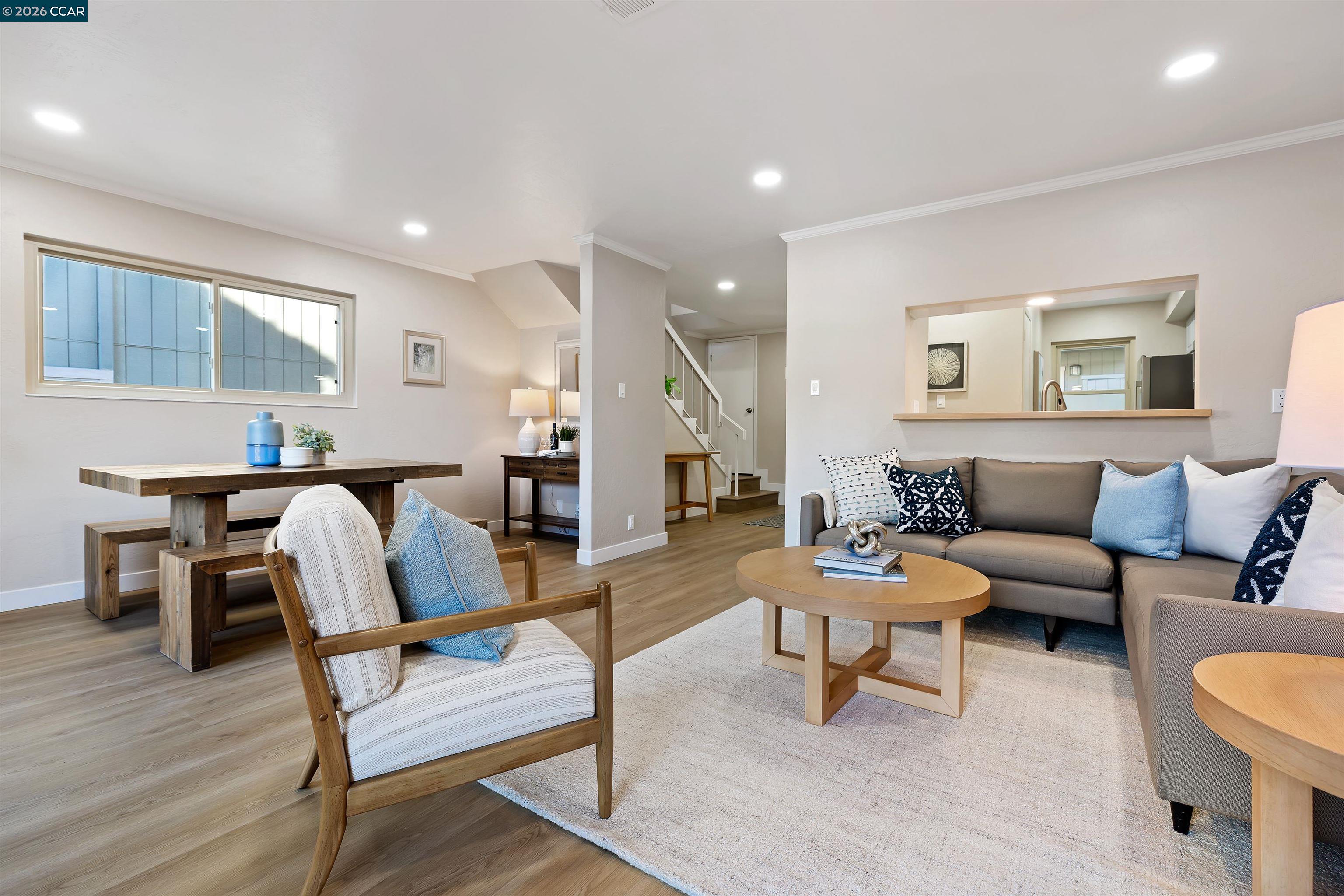 Photo #1: 41128029 Listing: Photo #1