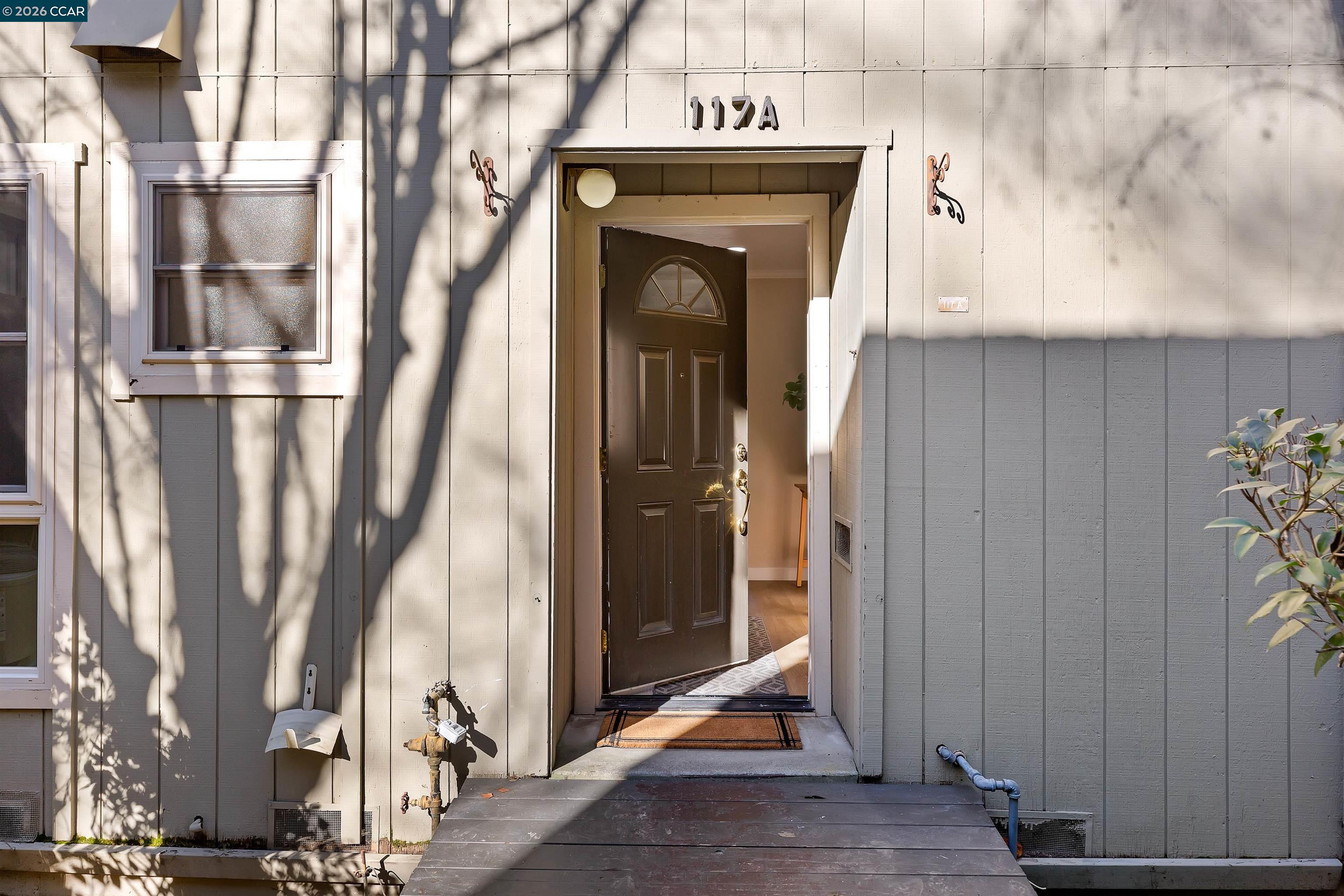 Photo #2: 41128029 Listing: Photo #2