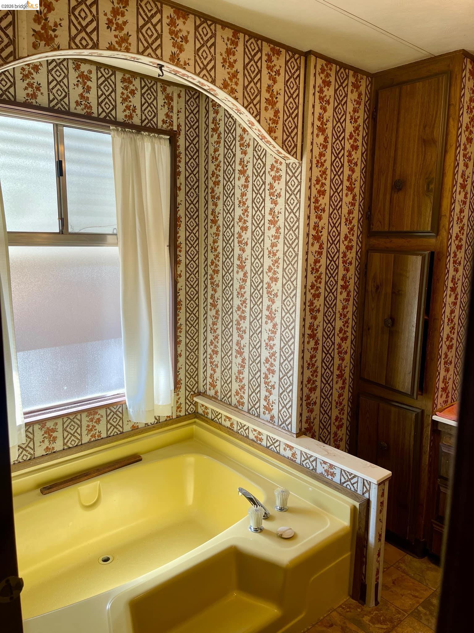 Detail Gallery Image 12 of 41 For 19361 Cherokee Rd, Tuolumne,  CA 95379 - 3 Beds | 2 Baths