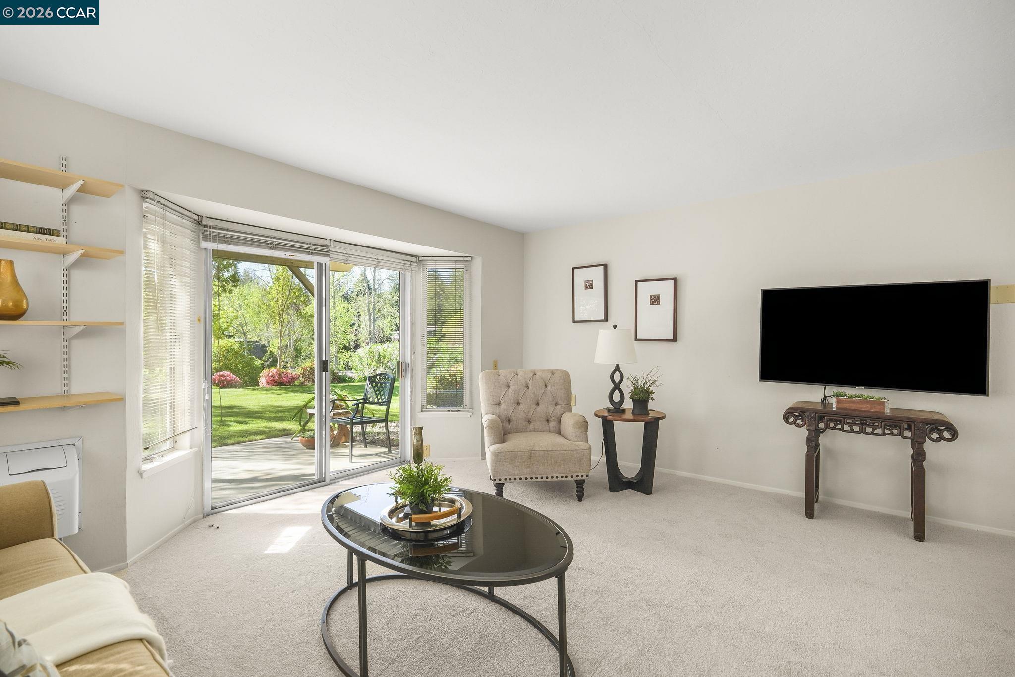Detail Gallery Image 12 of 48 For 1201 Skycrest Dr #2,  Walnut Creek,  CA 94595 - 1 Beds | 1 Baths