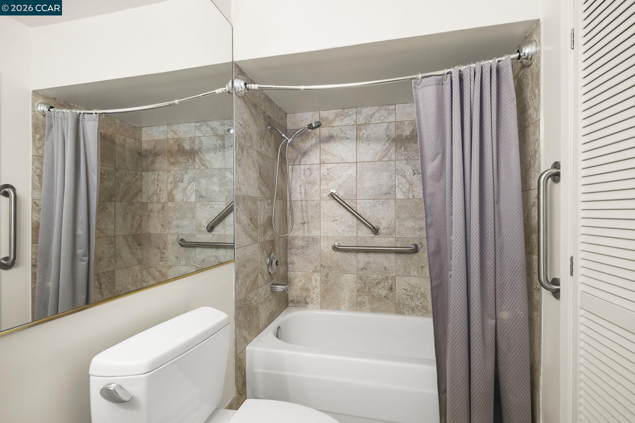 Detail Gallery Image 23 of 48 For 1201 Skycrest Dr #2,  Walnut Creek,  CA 94595 - 1 Beds | 1 Baths