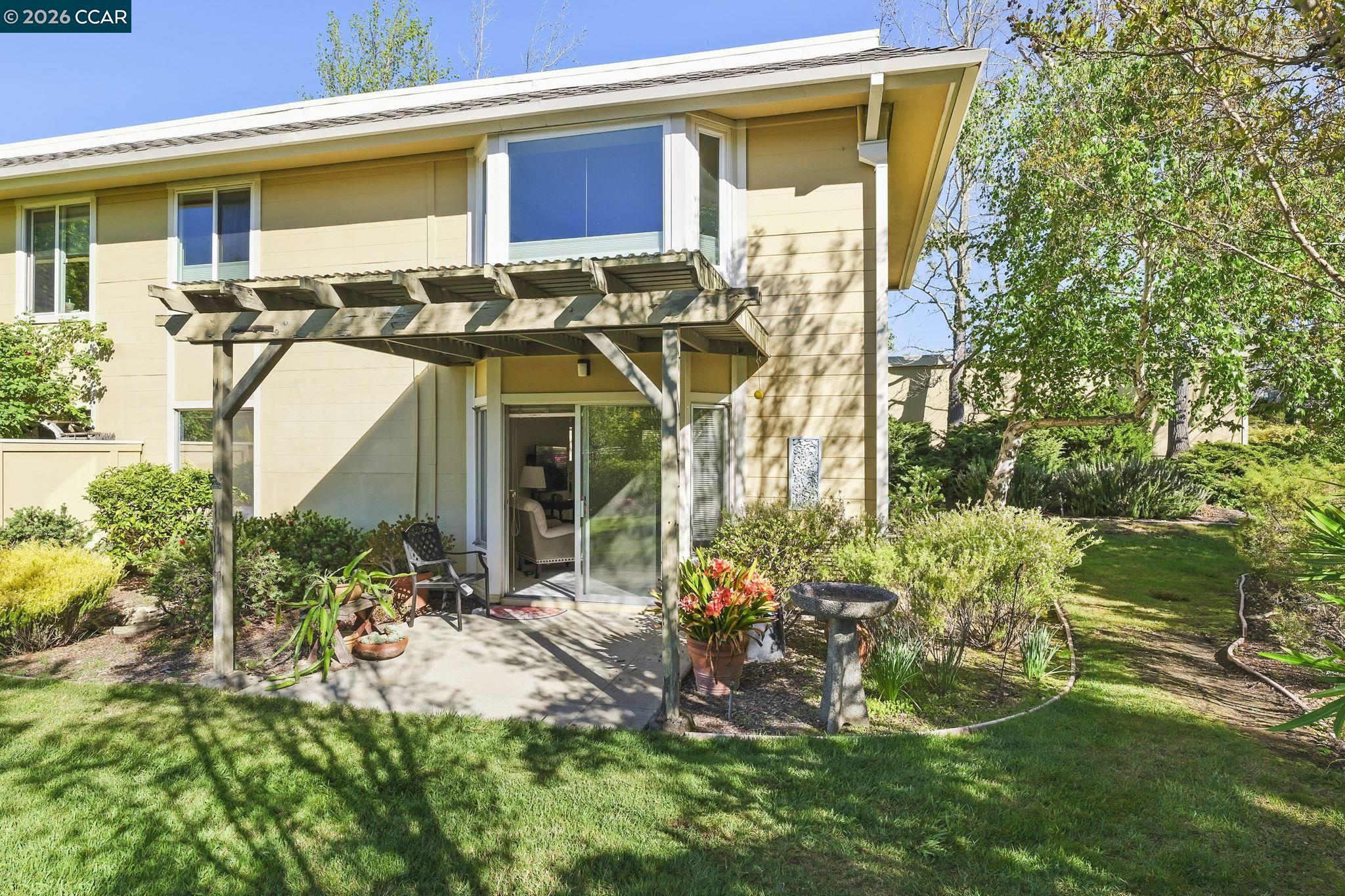 Detail Gallery Image 25 of 48 For 1201 Skycrest Dr #2,  Walnut Creek,  CA 94595 - 1 Beds | 1 Baths