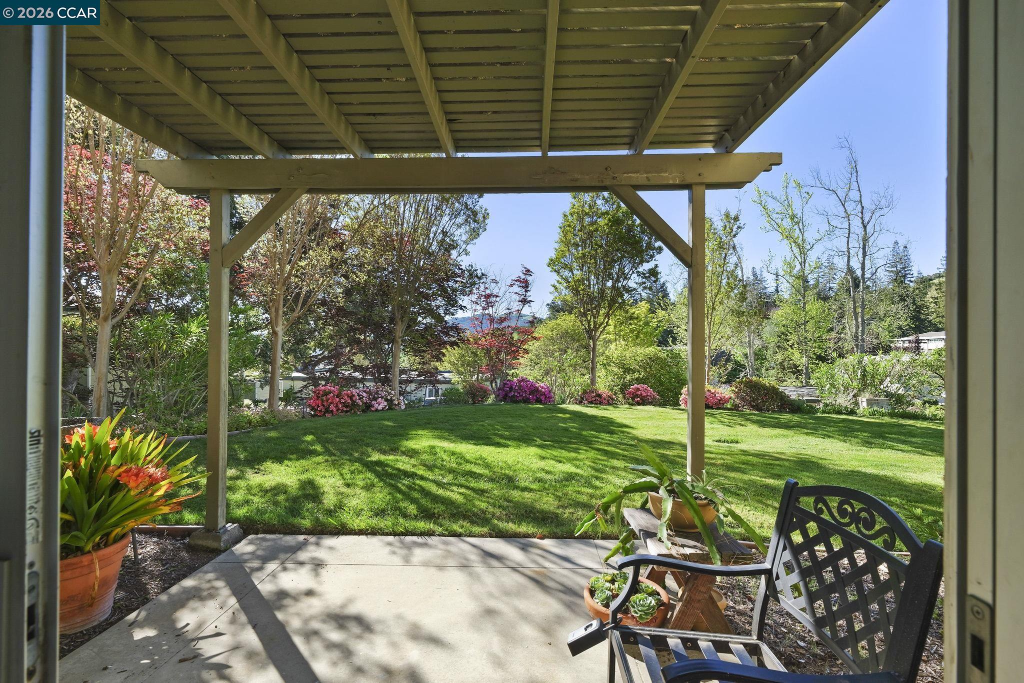 Detail Gallery Image 26 of 48 For 1201 Skycrest Dr #2,  Walnut Creek,  CA 94595 - 1 Beds | 1 Baths