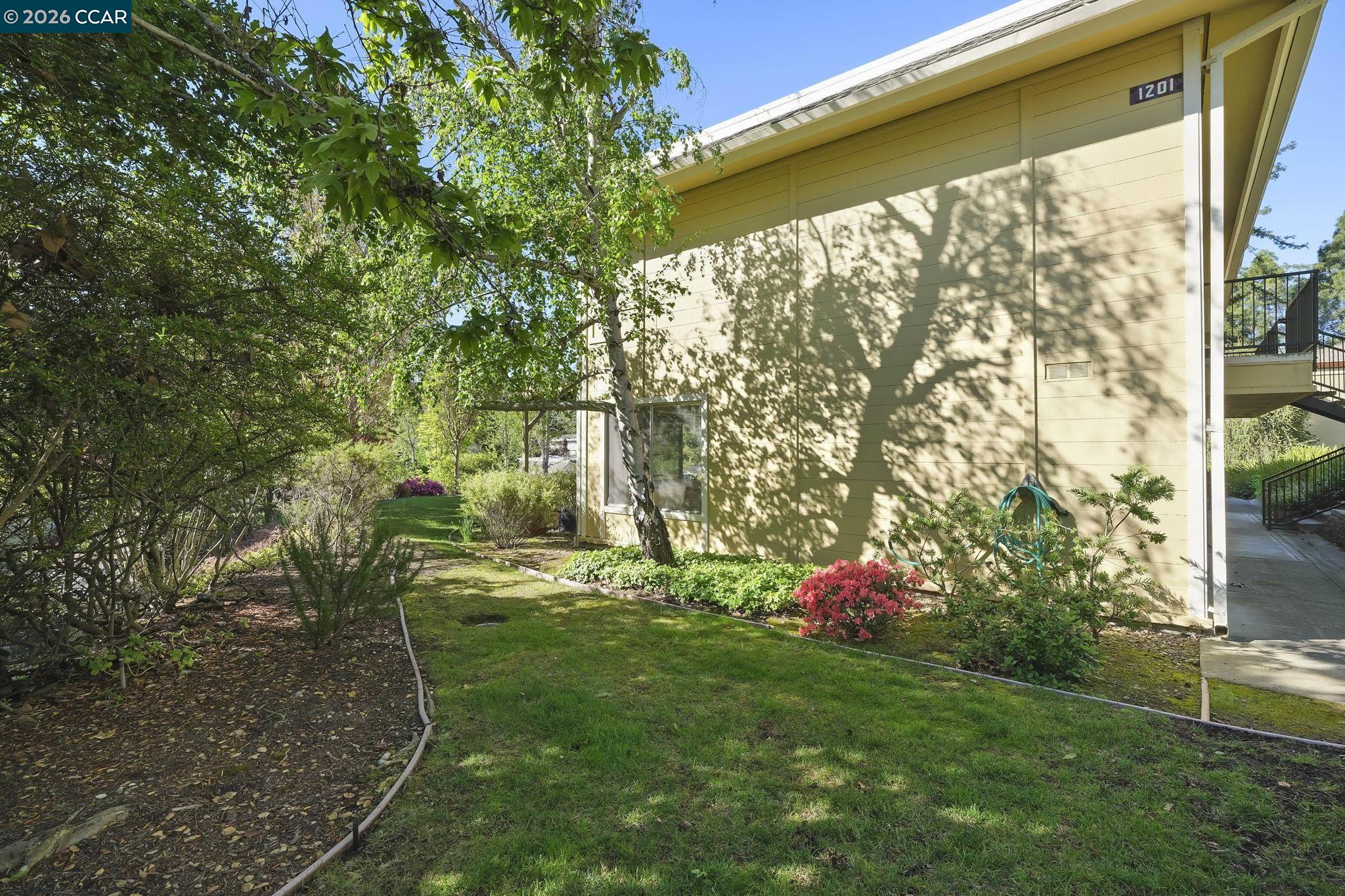 Detail Gallery Image 31 of 48 For 1201 Skycrest Dr #2,  Walnut Creek,  CA 94595 - 1 Beds | 1 Baths