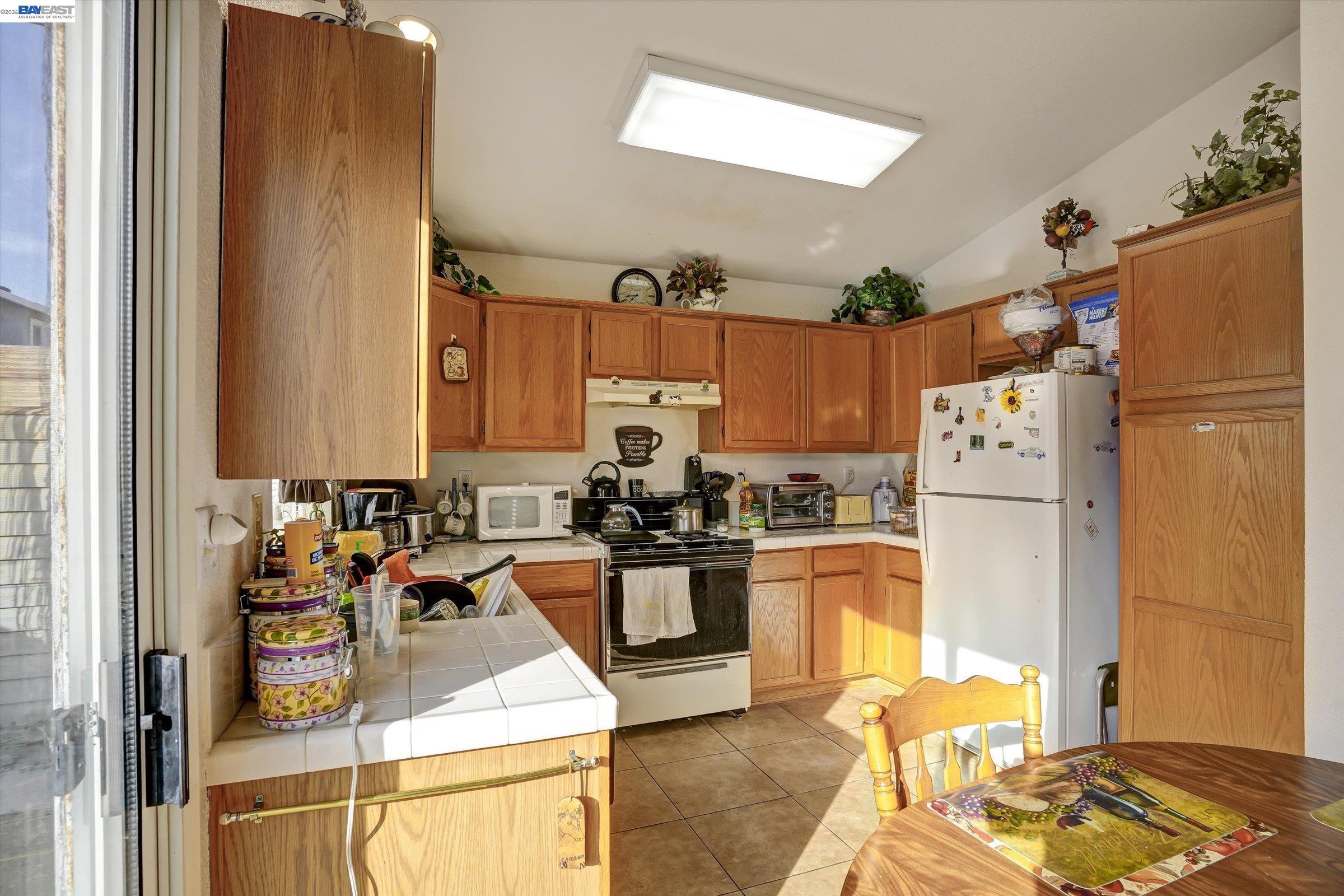 Detail Gallery Image 15 of 36 For 218 Christensen Ave, Salinas,  CA 93906 - 3 Beds | 2 Baths