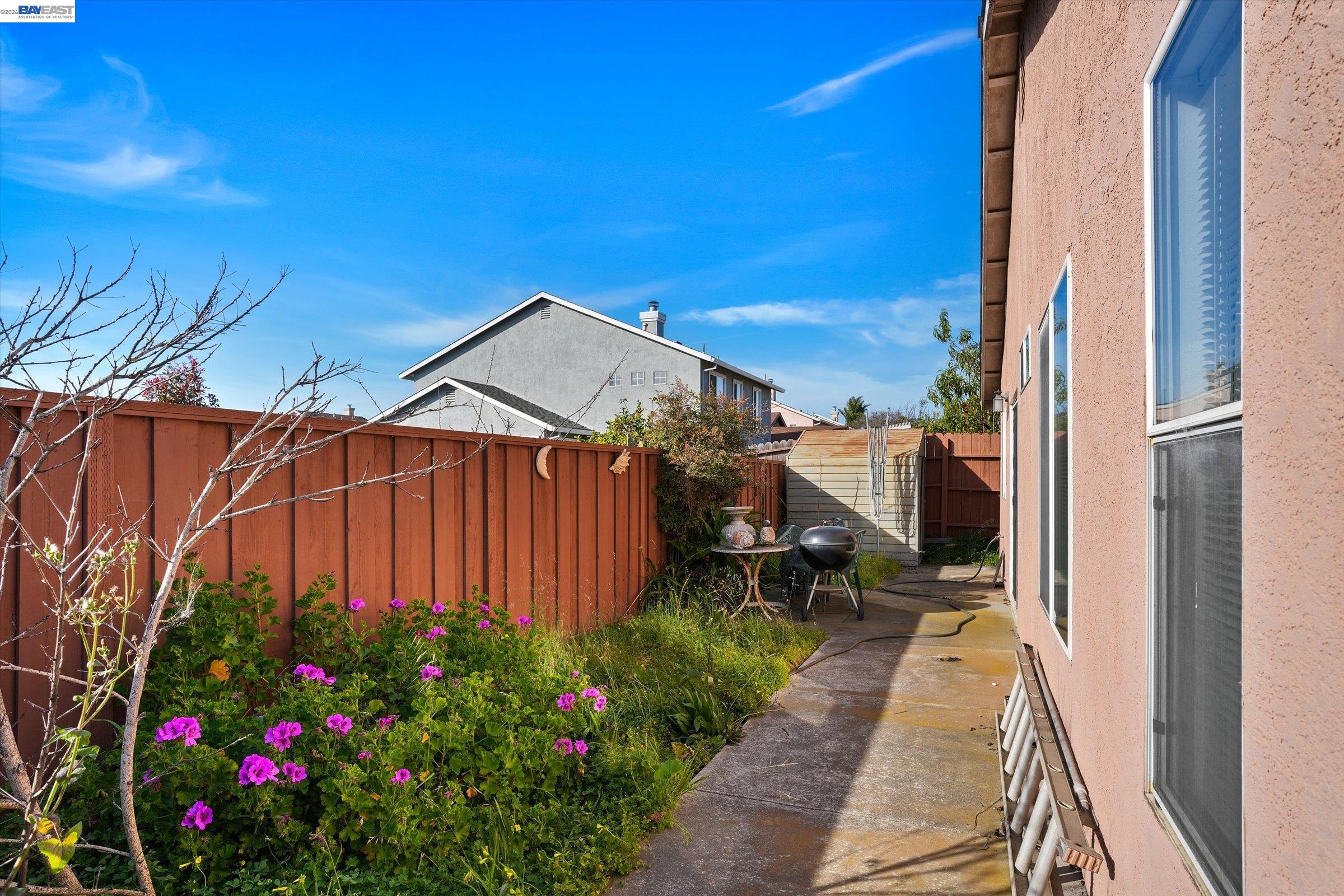 Detail Gallery Image 6 of 36 For 218 Christensen Ave, Salinas,  CA 93906 - 3 Beds | 2 Baths