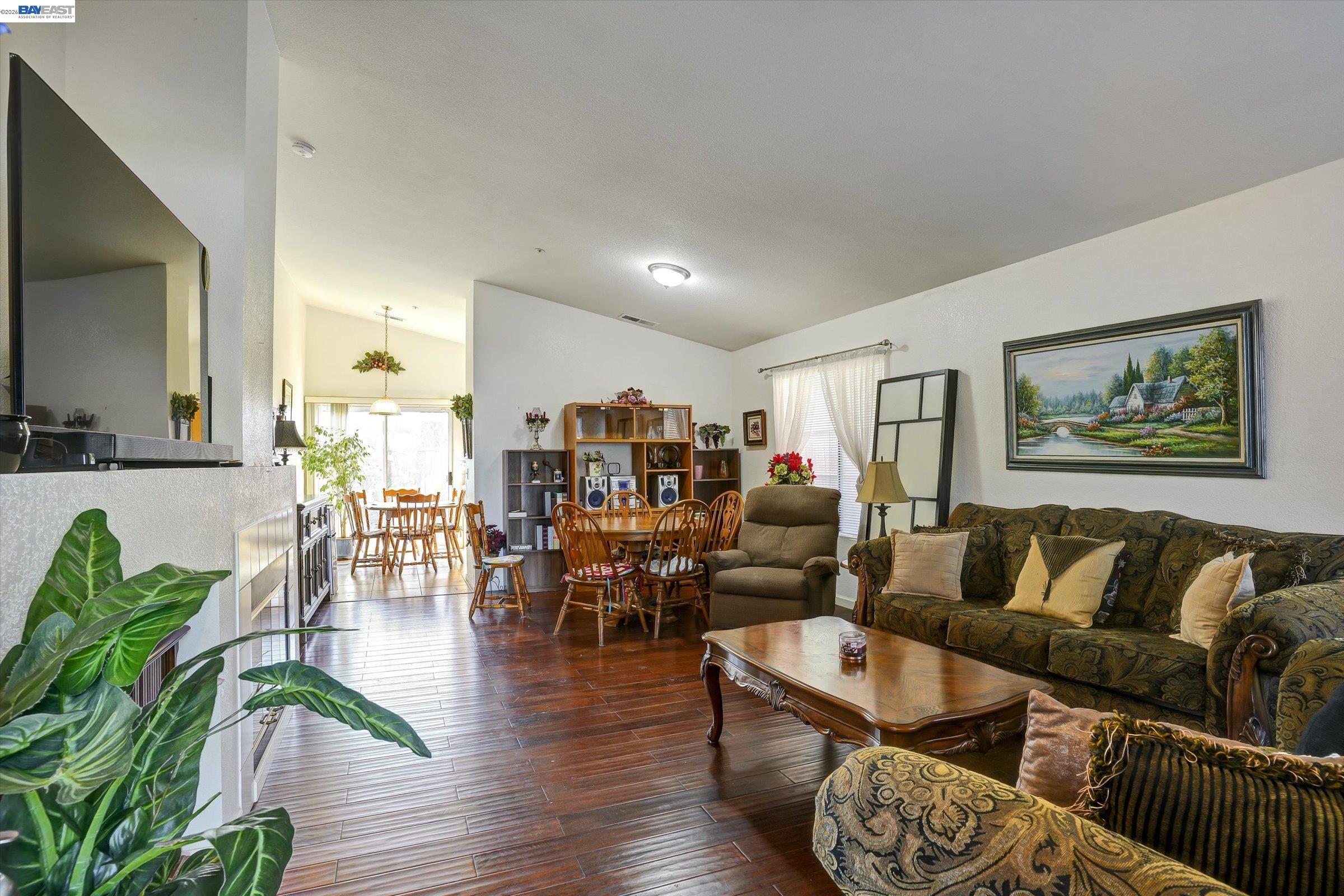 Detail Gallery Image 7 of 36 For 218 Christensen Ave, Salinas,  CA 93906 - 3 Beds | 2 Baths