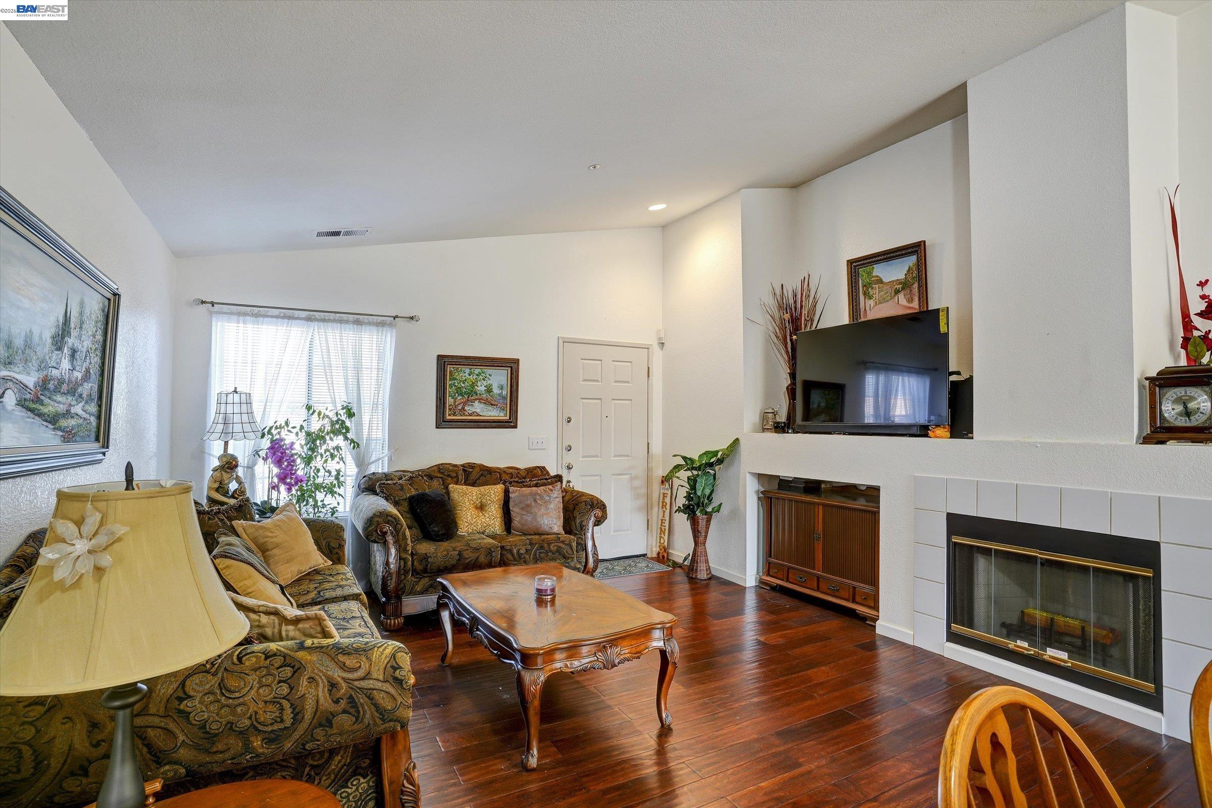 Detail Gallery Image 10 of 36 For 218 Christensen Ave, Salinas,  CA 93906 - 3 Beds | 2 Baths