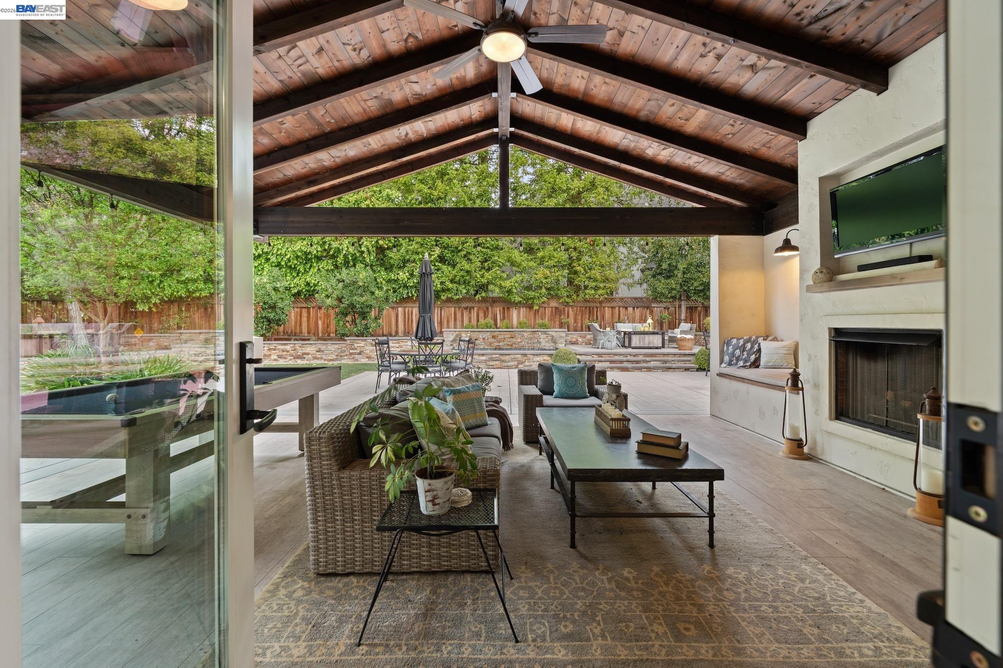 Detail Gallery Image 3 of 59 For 2726 Chateau Way, Livermore,  CA 94550 - 3 Beds | 2/1 Baths