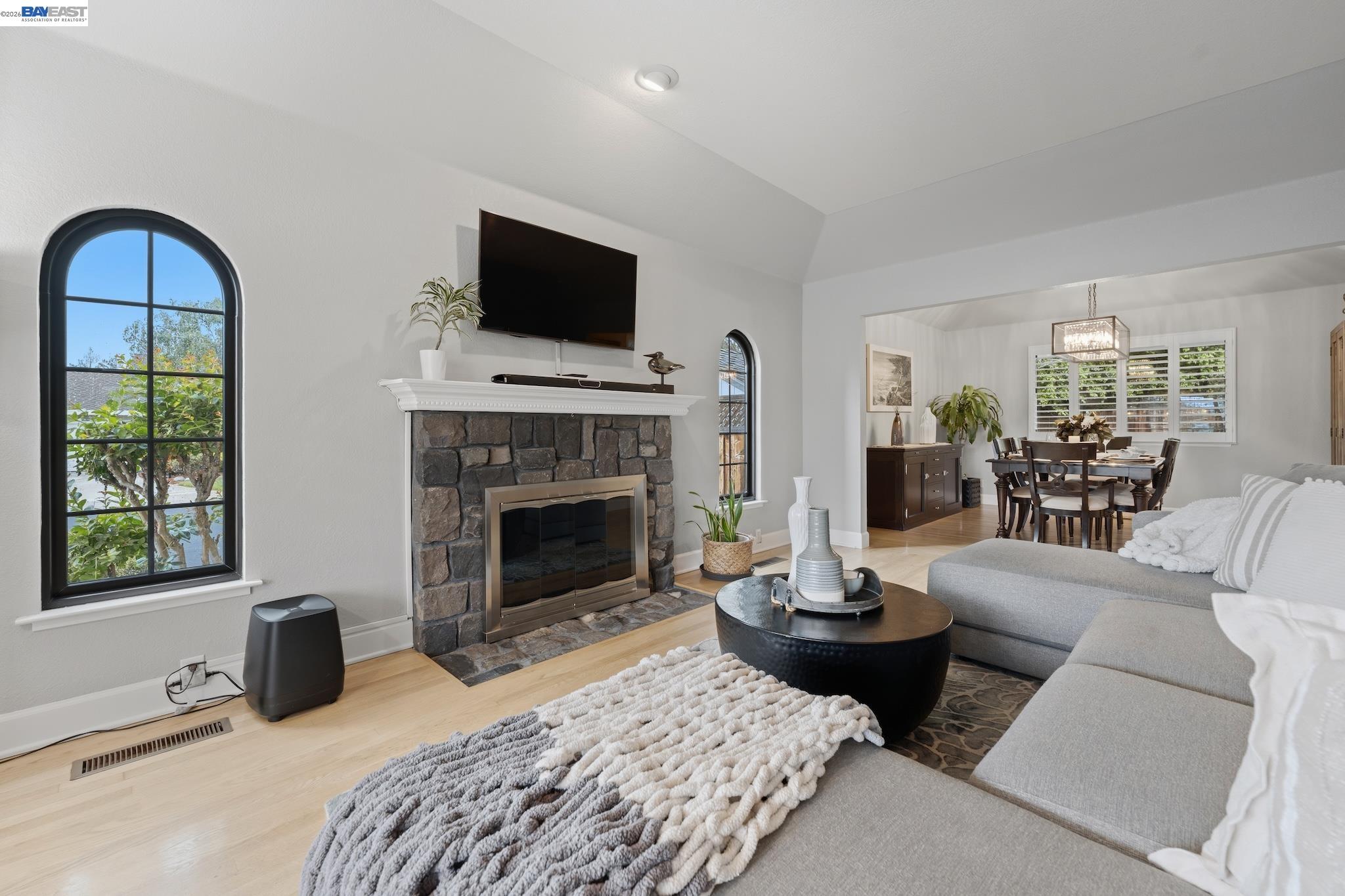 Detail Gallery Image 25 of 59 For 2726 Chateau Way, Livermore,  CA 94550 - 3 Beds | 2/1 Baths