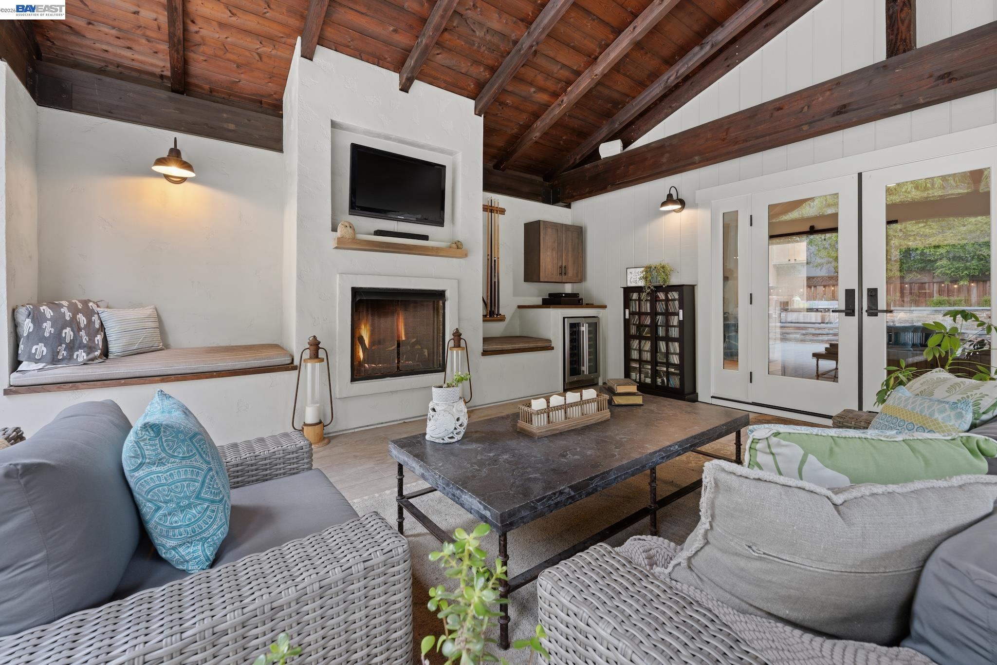 Detail Gallery Image 4 of 59 For 2726 Chateau Way, Livermore,  CA 94550 - 3 Beds | 2/1 Baths