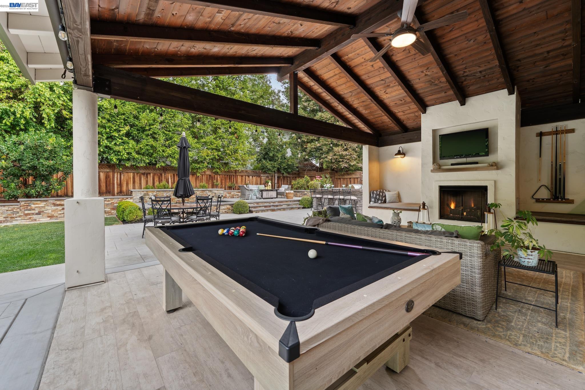 Detail Gallery Image 5 of 59 For 2726 Chateau Way, Livermore,  CA 94550 - 3 Beds | 2/1 Baths