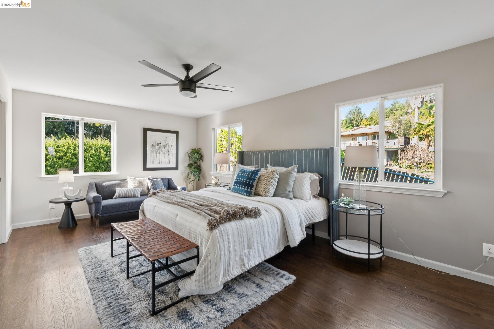 Detail Gallery Image 21 of 51 For 4021 Maybelle Ave, Oakland,  CA 94619 - 4 Beds | 3 Baths