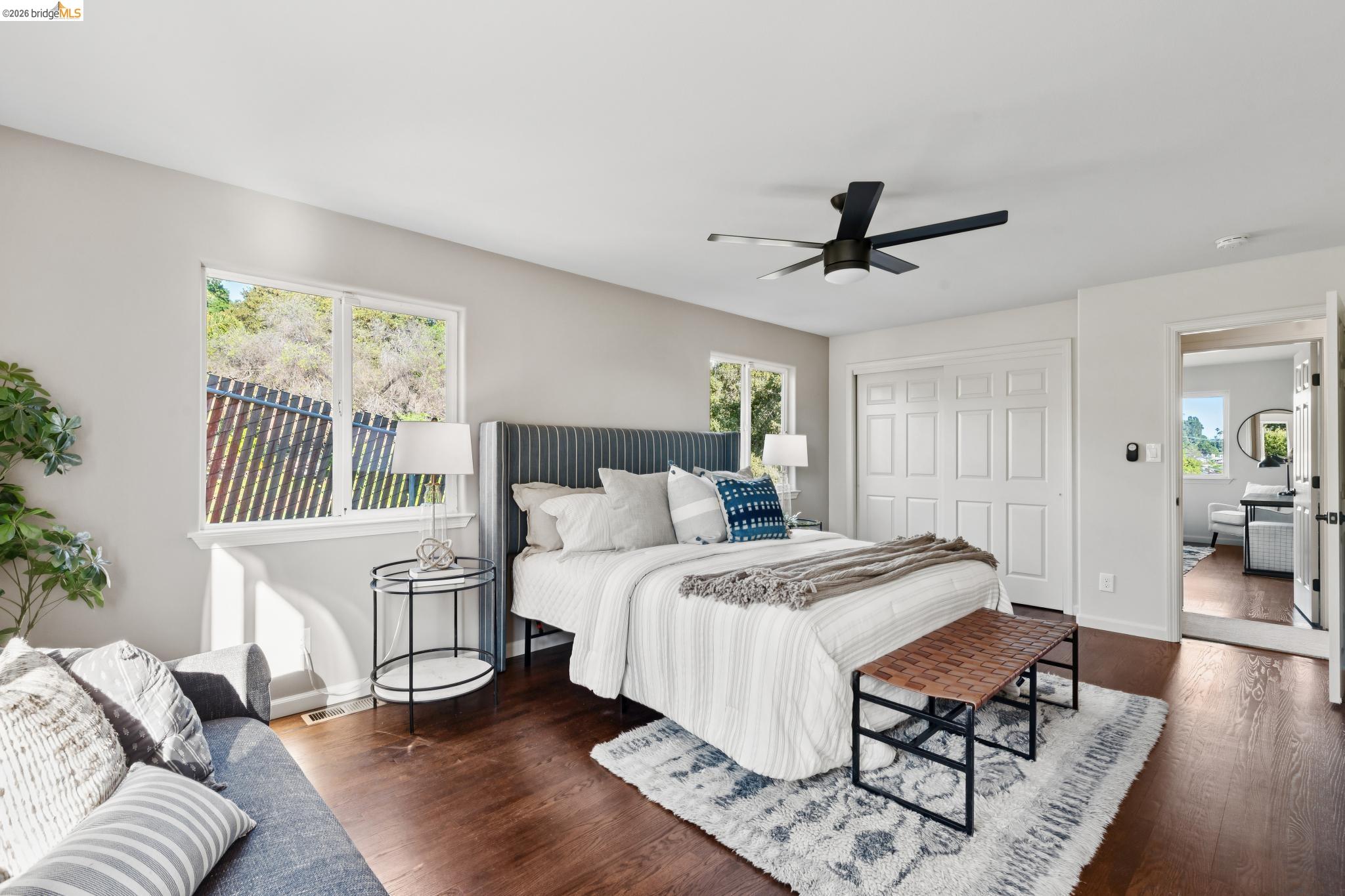 Detail Gallery Image 23 of 51 For 4021 Maybelle Ave, Oakland,  CA 94619 - 4 Beds | 3 Baths