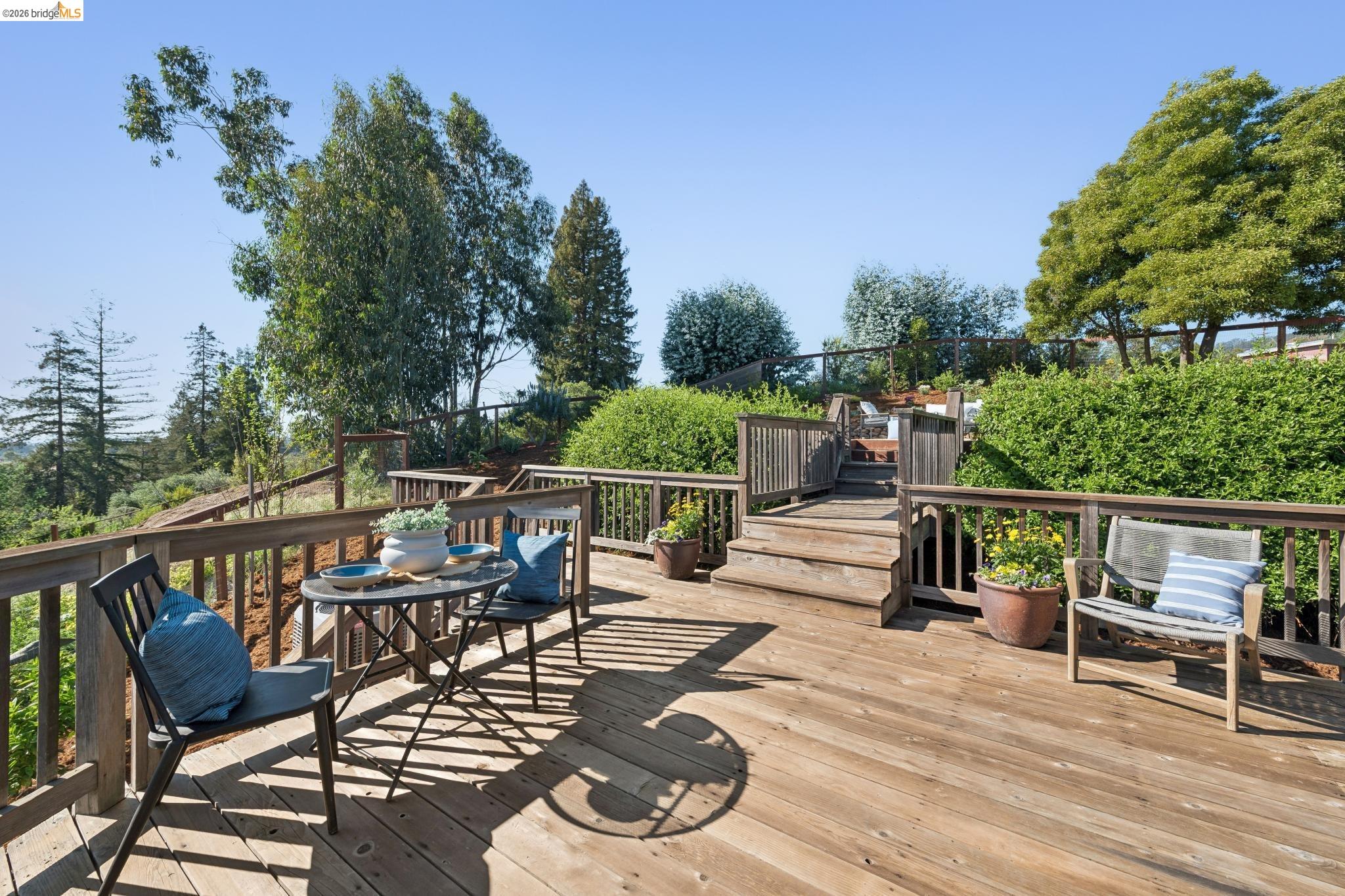 Detail Gallery Image 40 of 51 For 4021 Maybelle Ave, Oakland,  CA 94619 - 4 Beds | 3 Baths