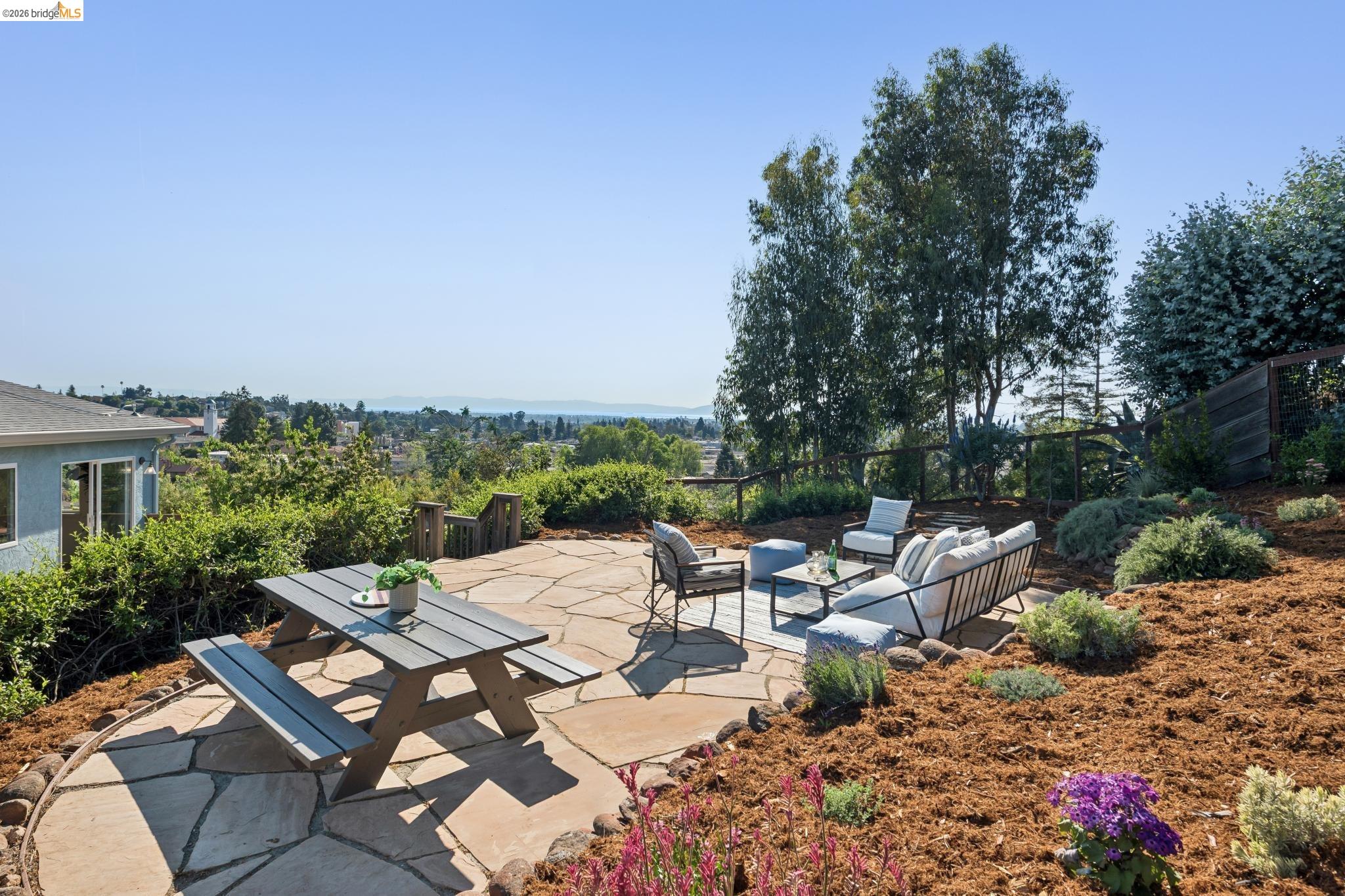 Detail Gallery Image 46 of 51 For 4021 Maybelle Ave, Oakland,  CA 94619 - 4 Beds | 3 Baths