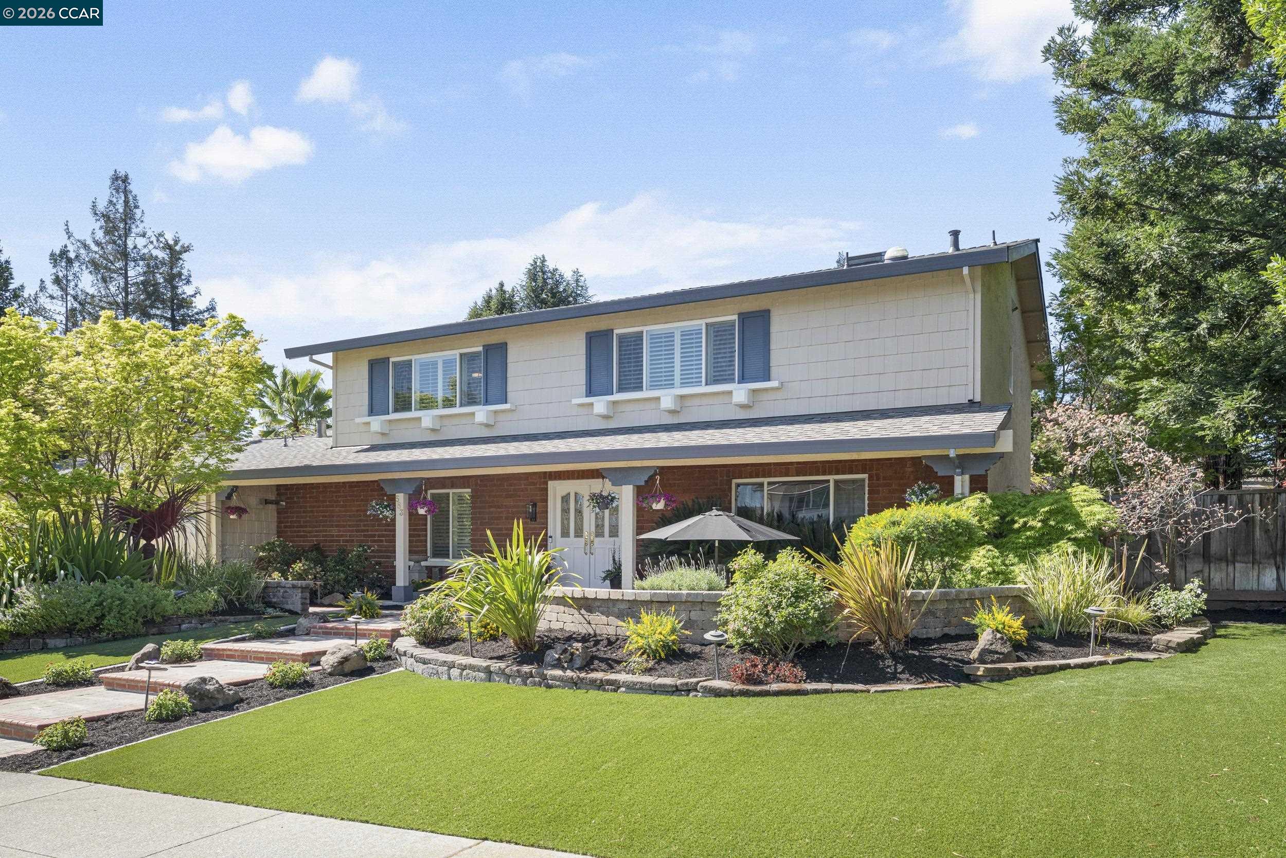 Front Image Thumbnail for CC41128043