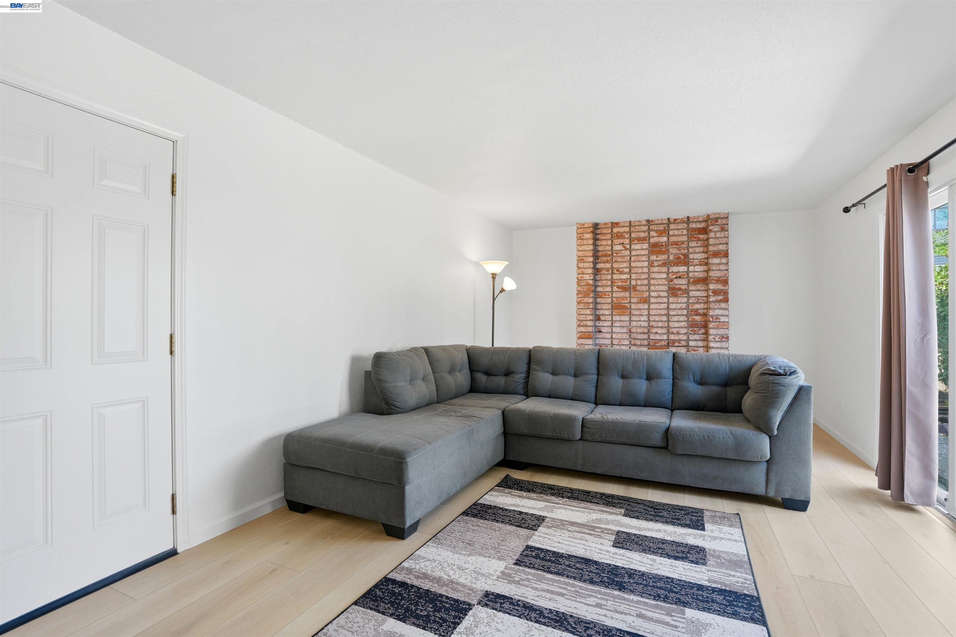 Detail Gallery Image 15 of 40 For 6635 Maple Dr, Dublin,  CA 94568 - 3 Beds | 2 Baths