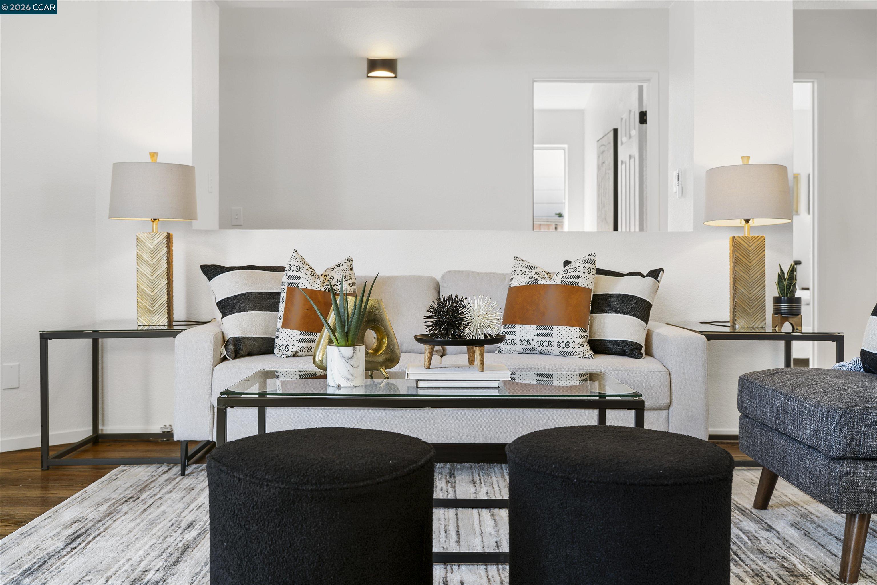 Detail Gallery Image 7 of 34 For 1191 Red Leaf Way, Pittsburg,  CA 94565 - 3 Beds | 2 Baths