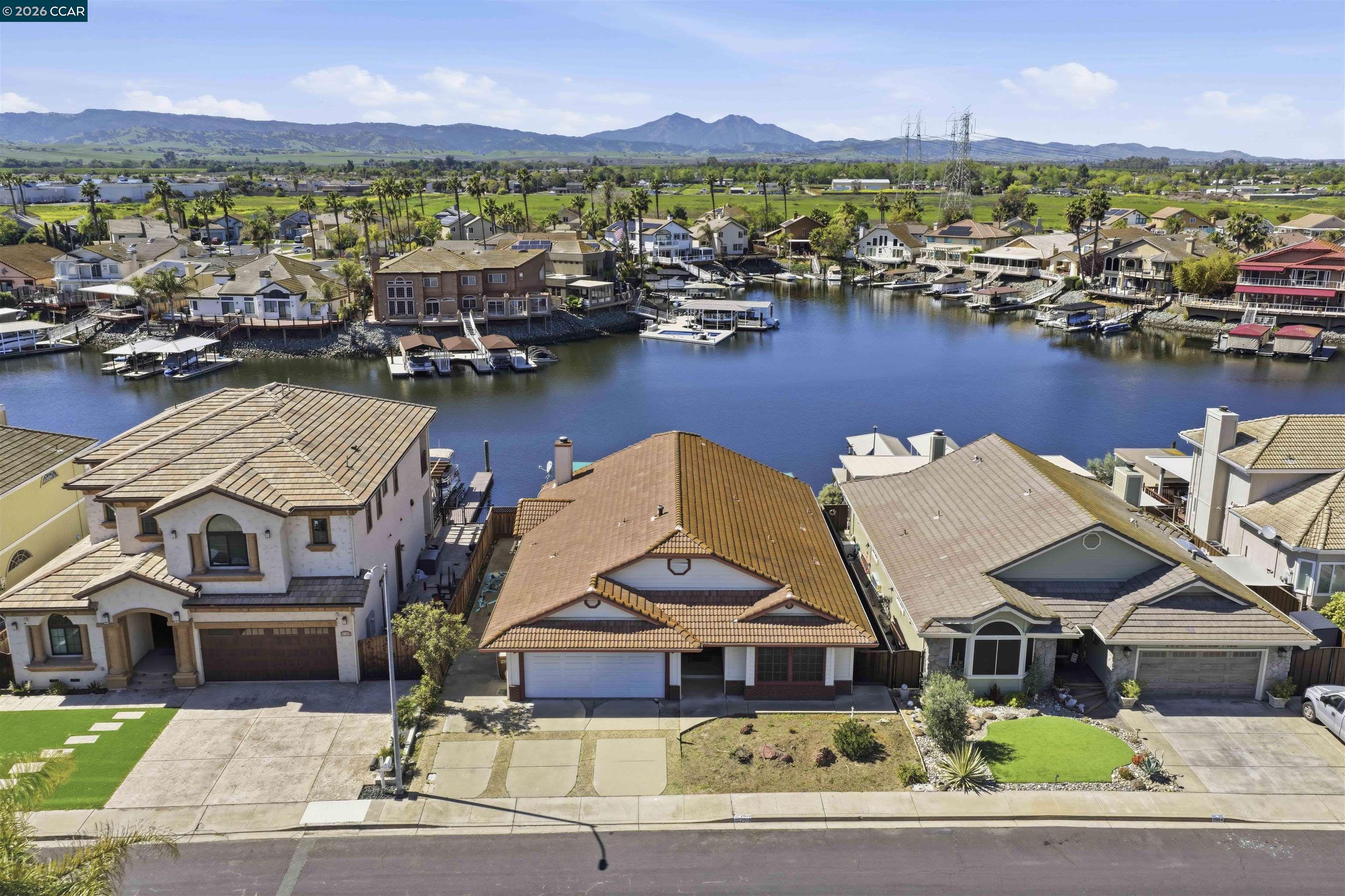 Detail Gallery Image 2 of 32 For 2008 Windward Pt, Discovery Bay,  CA 94505 - 3 Beds | 2/1 Baths