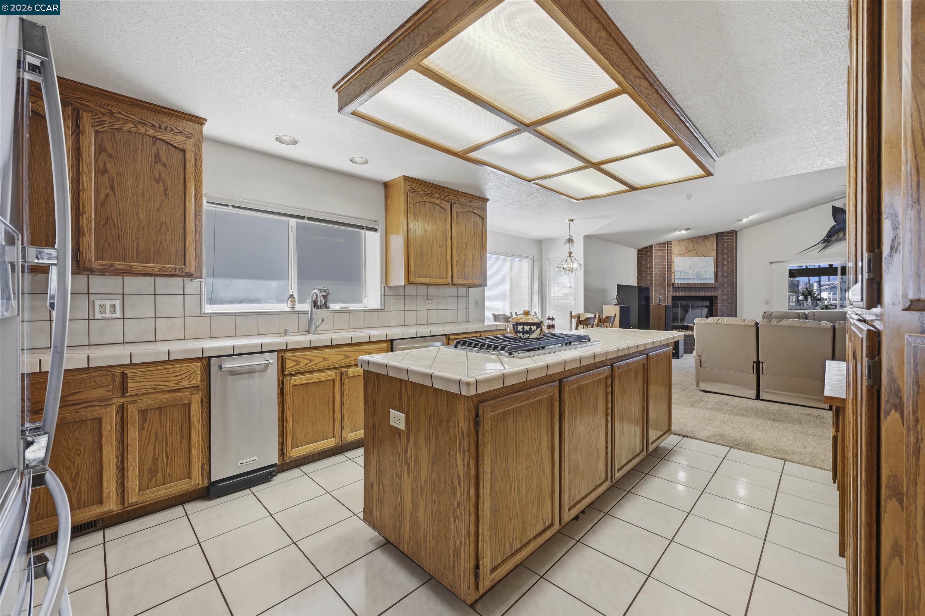 Detail Gallery Image 17 of 32 For 2008 Windward Pt, Discovery Bay,  CA 94505 - 3 Beds | 2/1 Baths