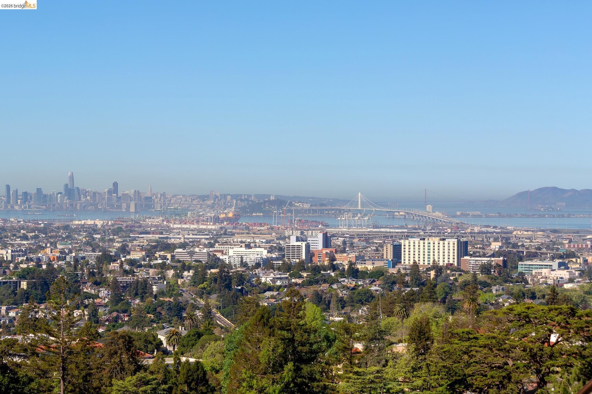 Detail Gallery Image 14 of 60 For 316 Pacific Ave, Piedmont,  CA 94611 - 4 Beds | 2/2 Baths