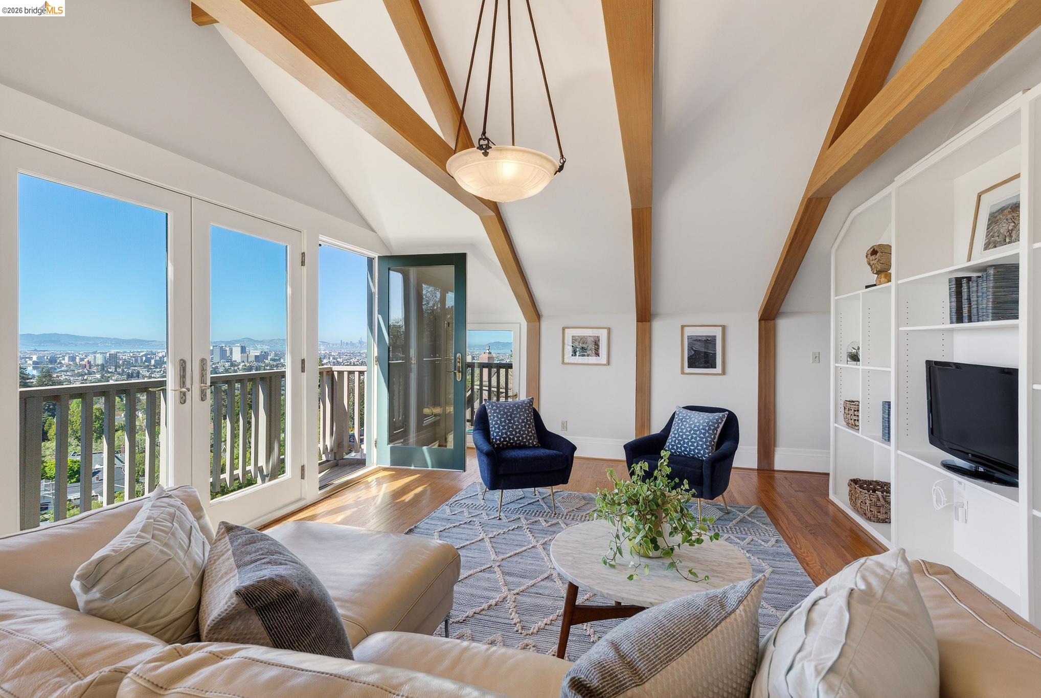 Detail Gallery Image 19 of 60 For 316 Pacific Ave, Piedmont,  CA 94611 - 4 Beds | 2/2 Baths